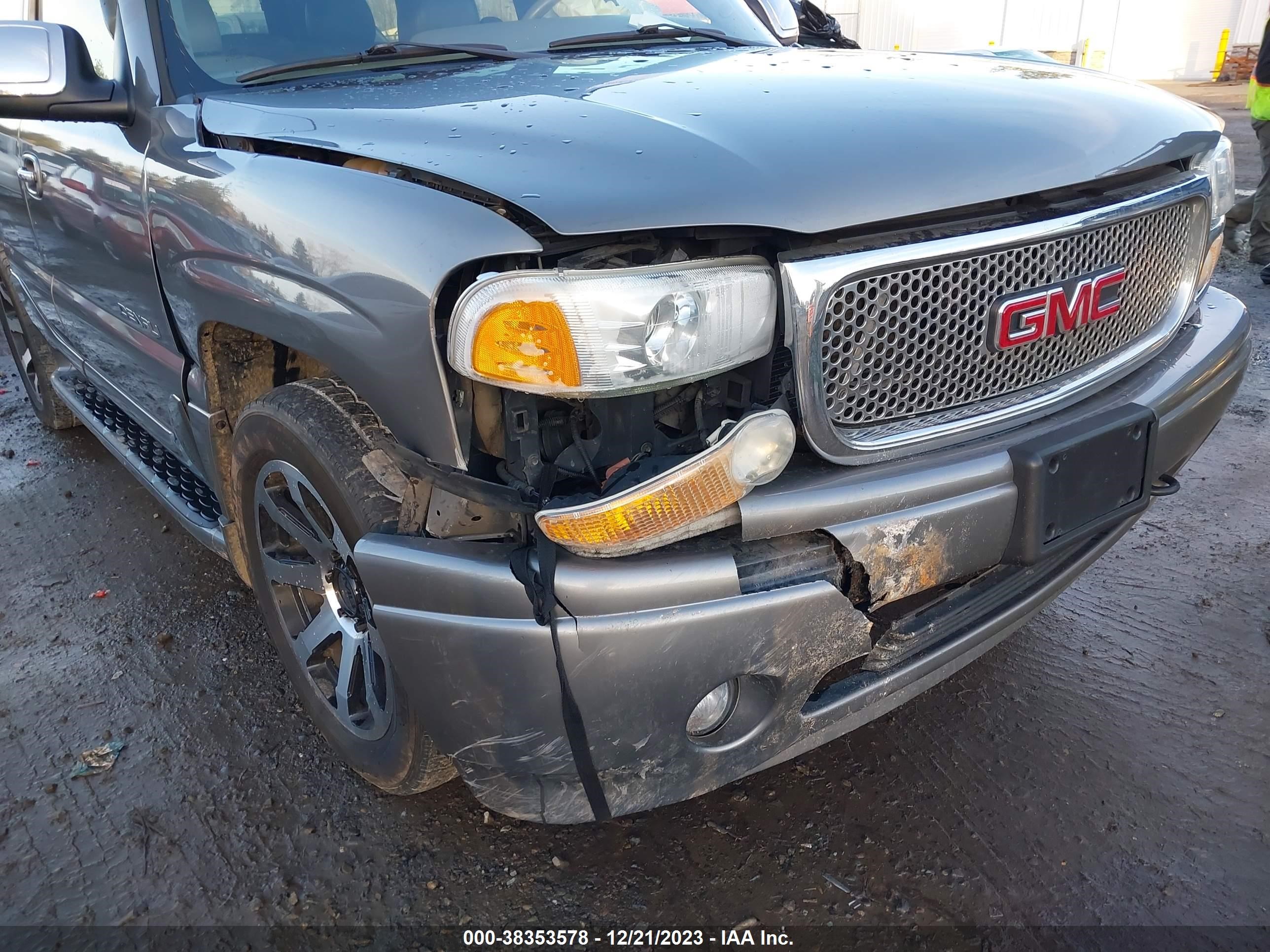 Photo 5 VIN: 1GKEK63U05J133333 - GMC YUKON 