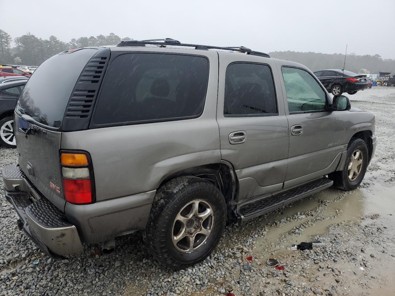 Photo 3 VIN: 1GKEK63U05J213408 - GMC YUKON 