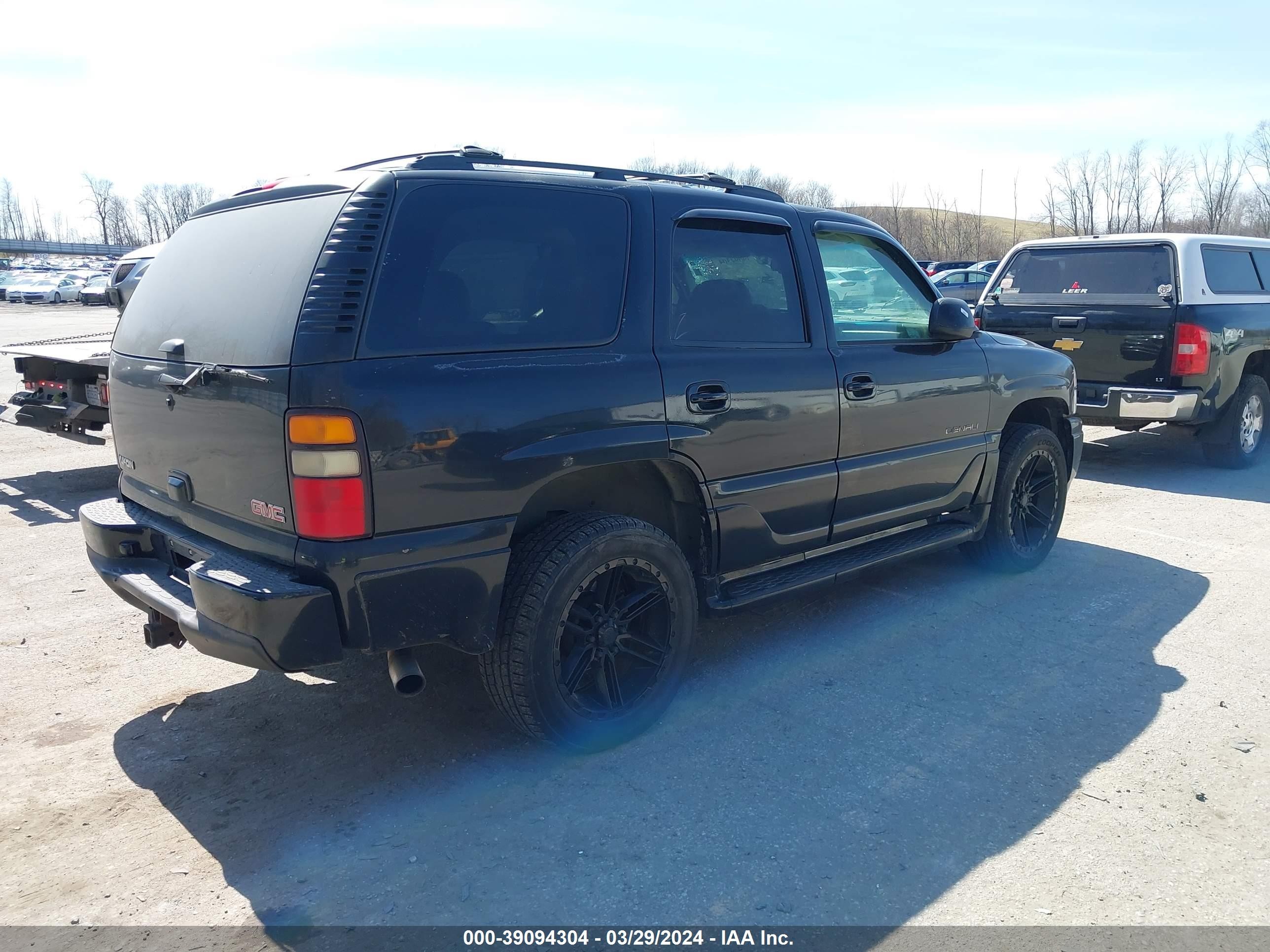 Photo 3 VIN: 1GKEK63U06J134371 - GMC YUKON 