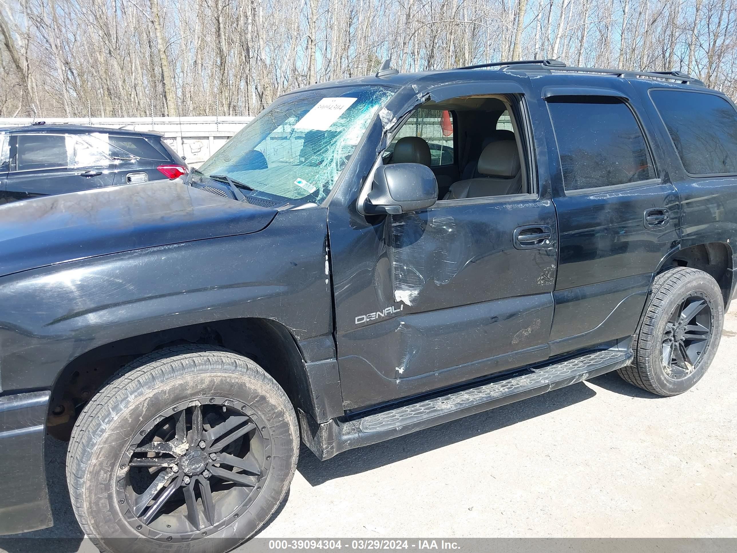 Photo 5 VIN: 1GKEK63U06J134371 - GMC YUKON 