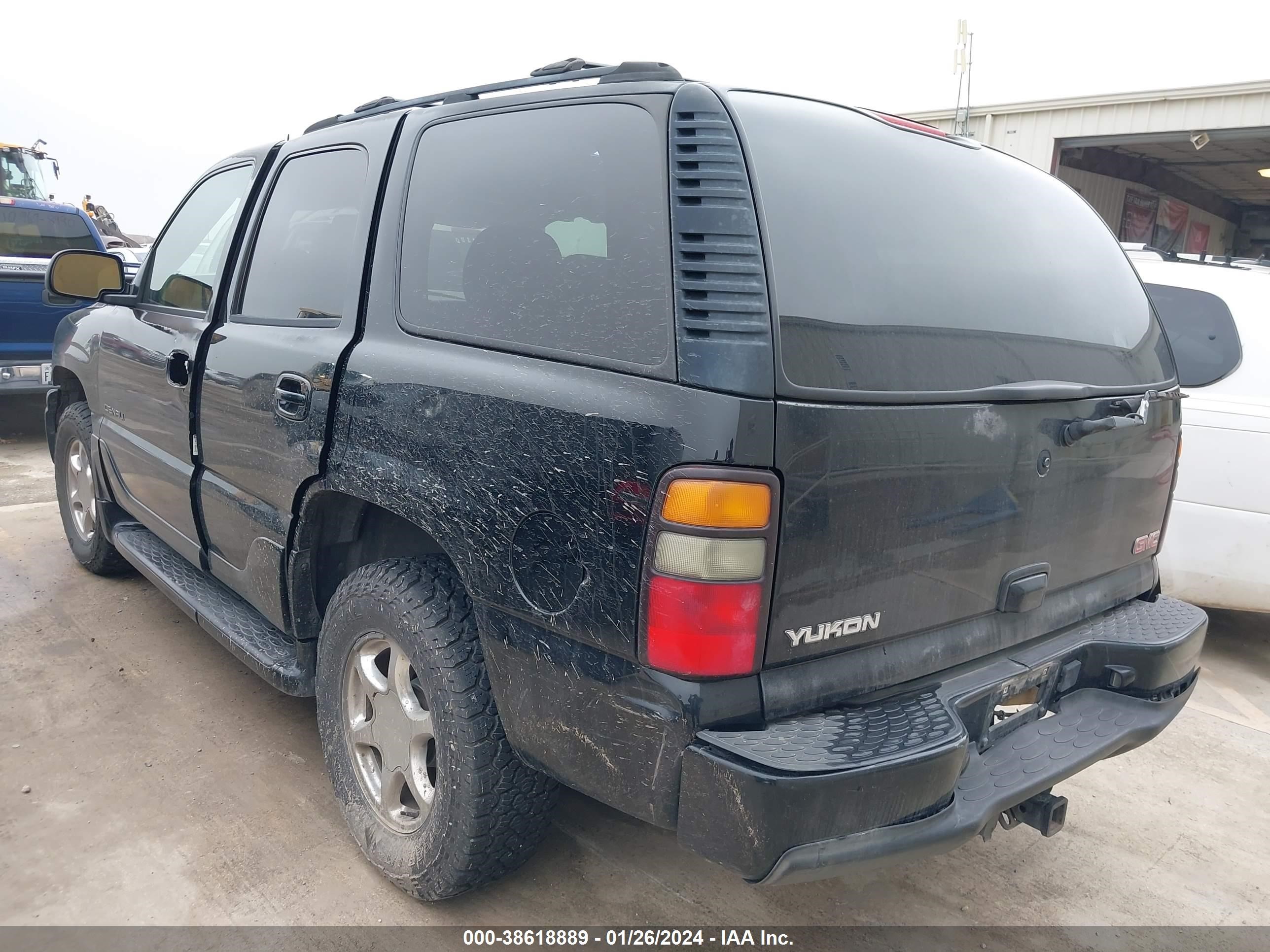 Photo 2 VIN: 1GKEK63U15J204118 - GMC YUKON 