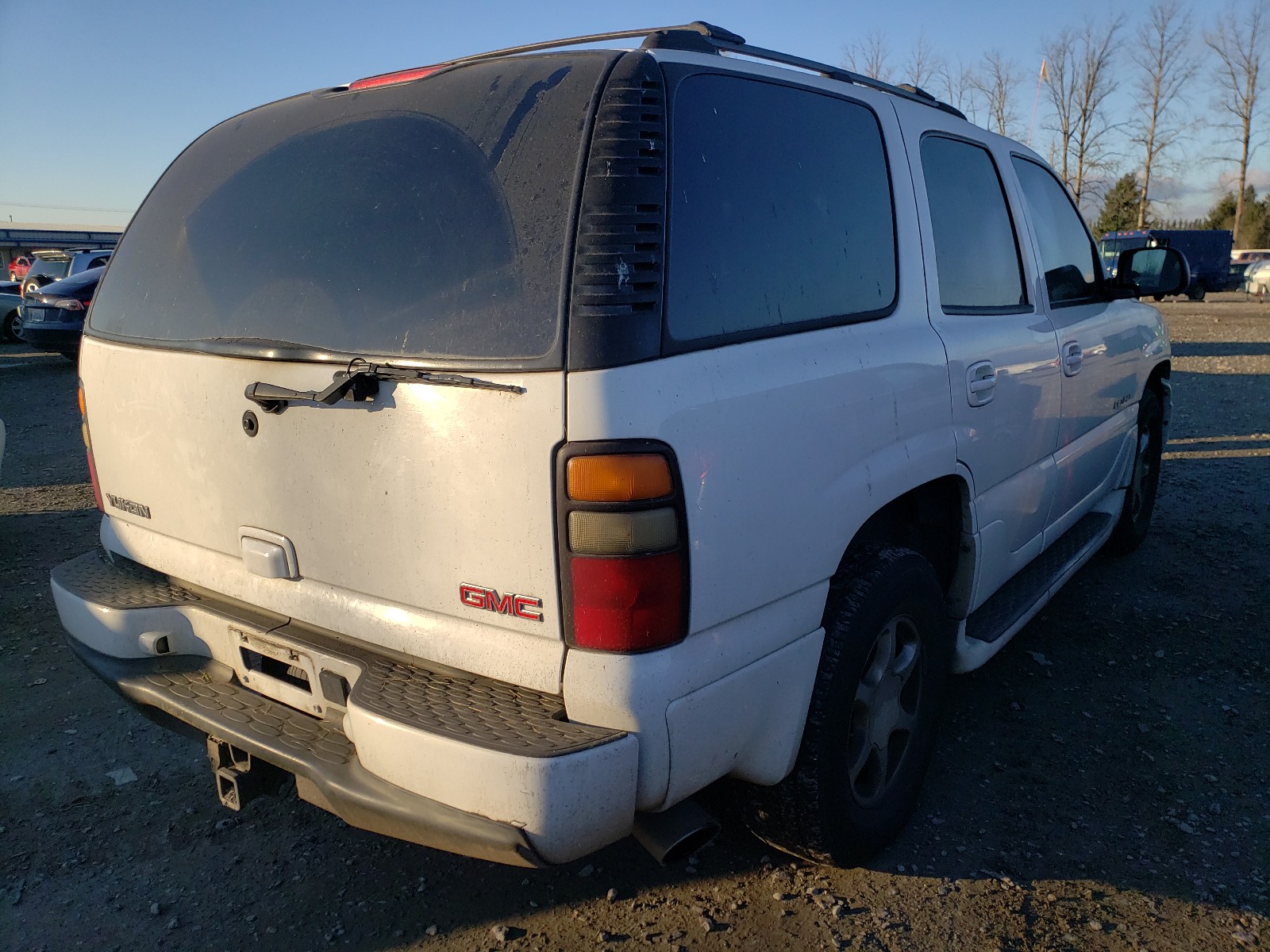 Photo 3 VIN: 1GKEK63U34J245431 - GMC YUKON DENA 