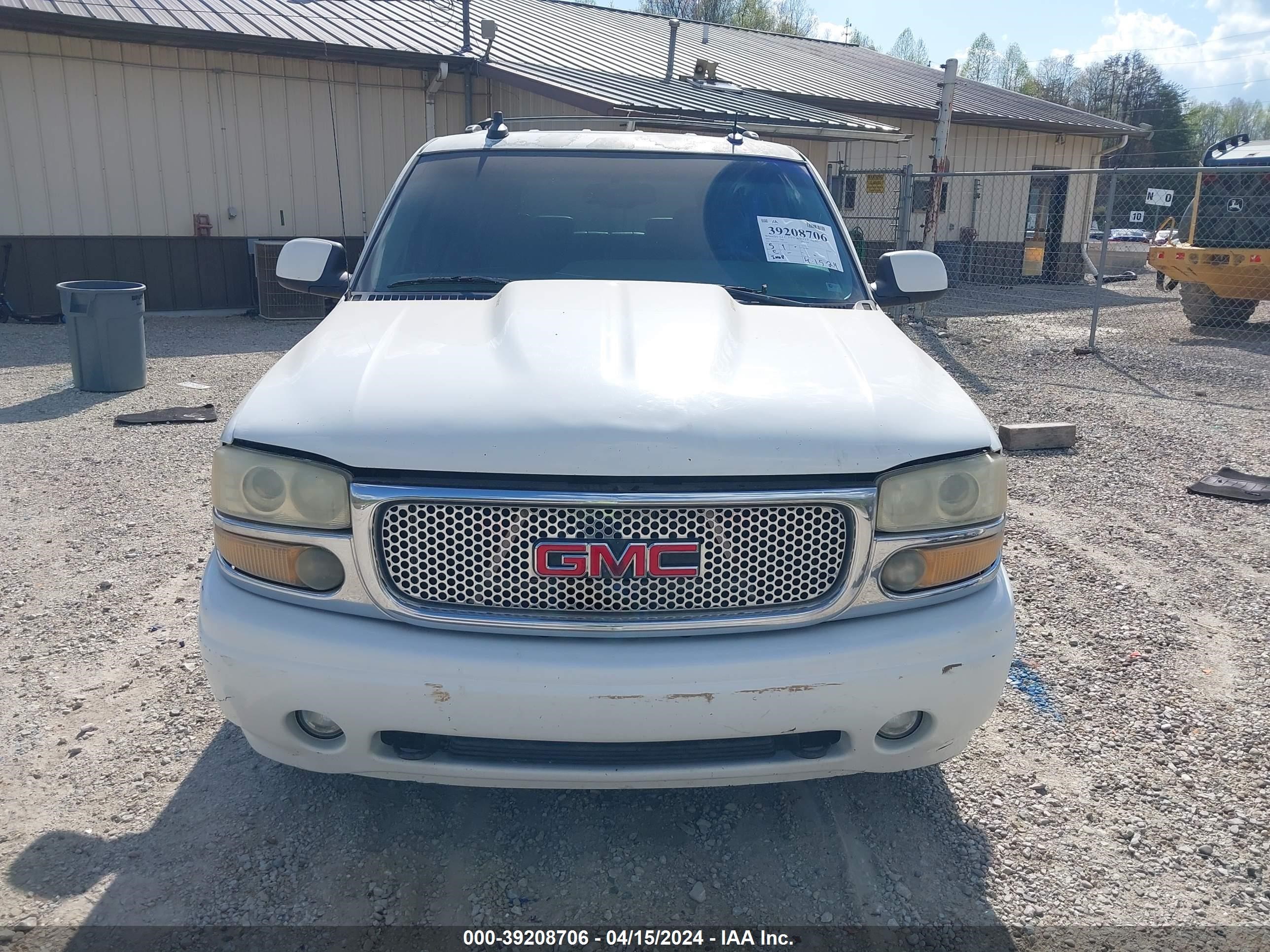 Photo 5 VIN: 1GKEK63U53J116038 - GMC YUKON 