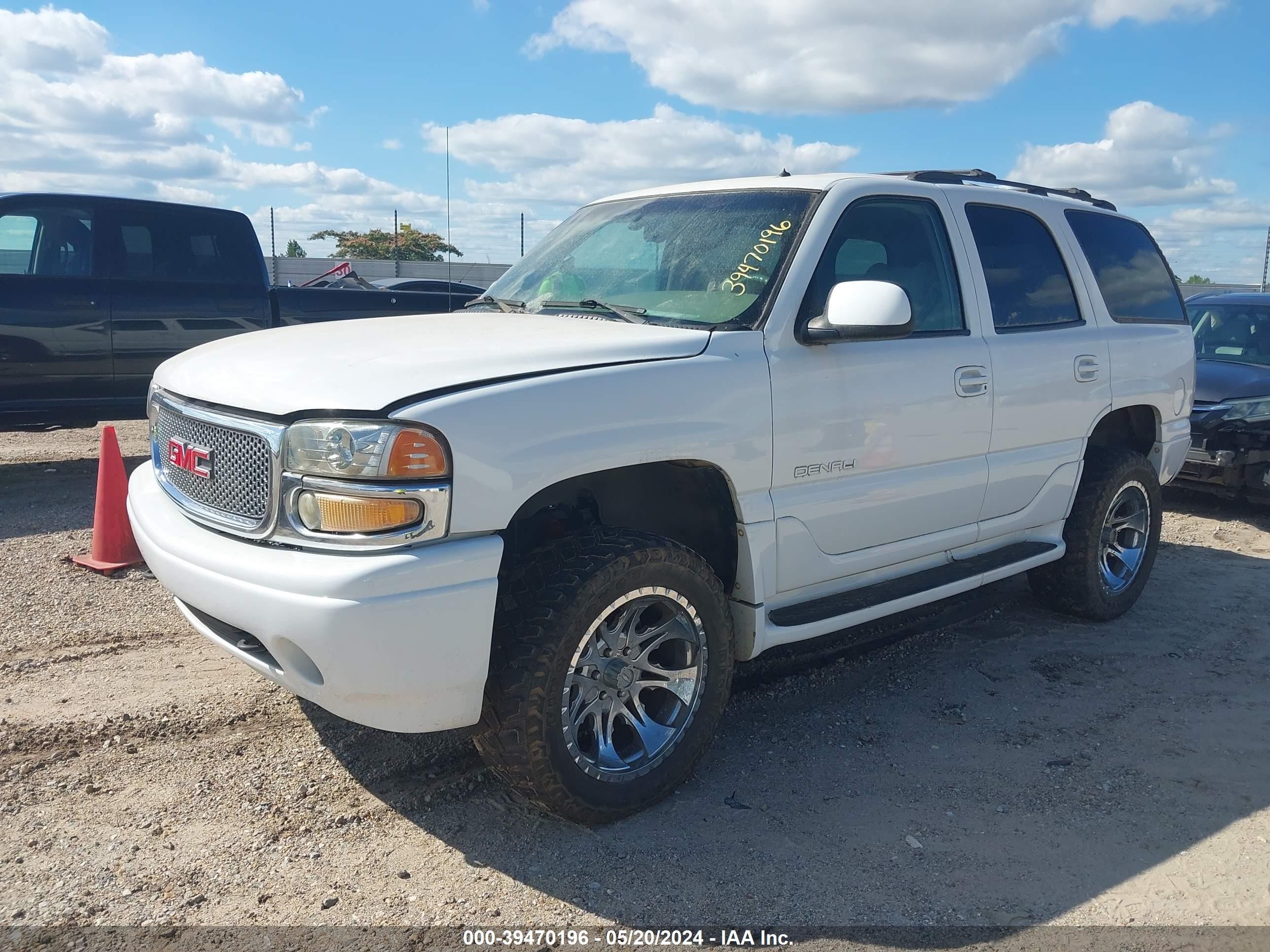 Photo 1 VIN: 1GKEK63U62J125653 - GMC YUKON 