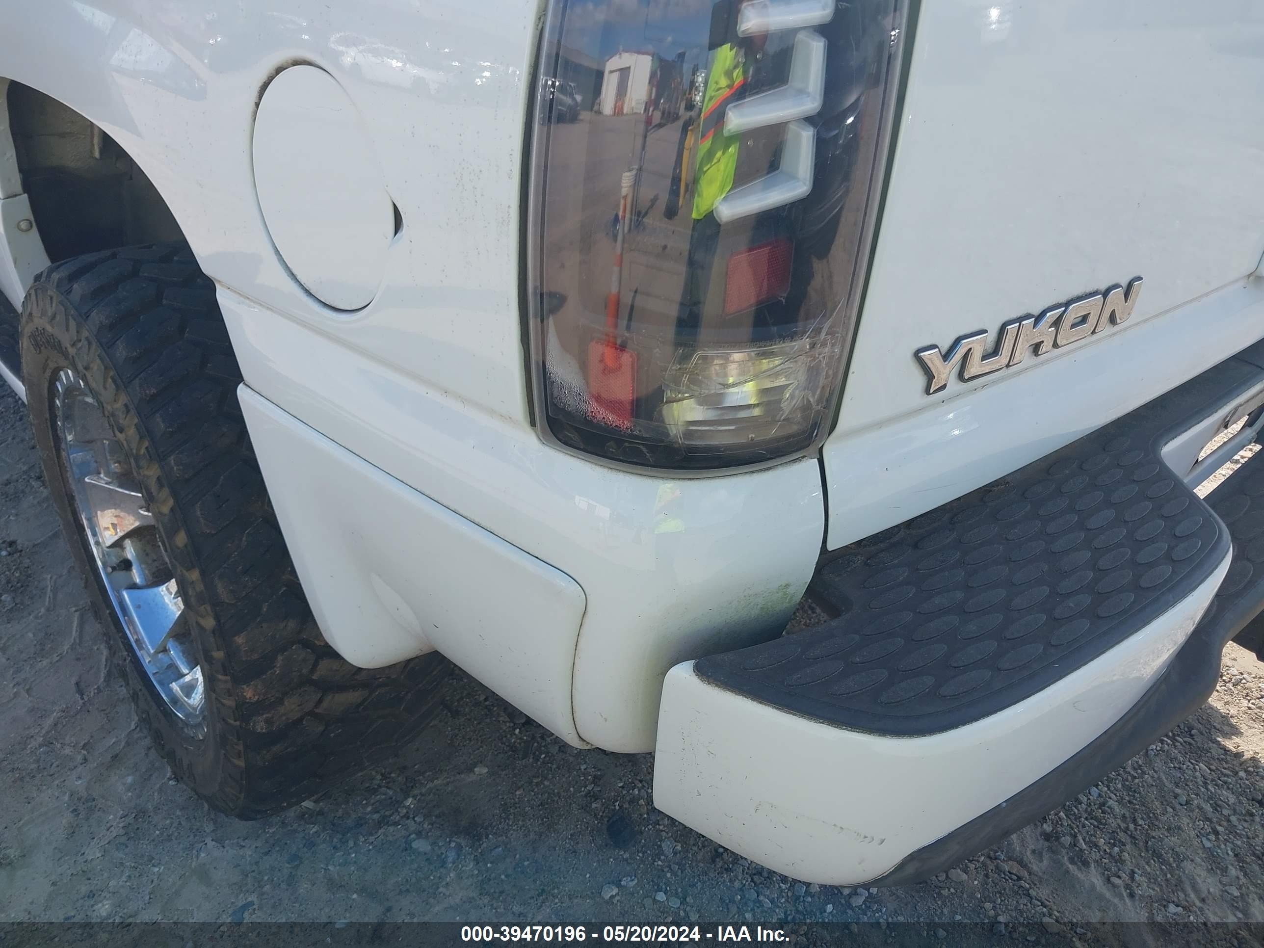 Photo 5 VIN: 1GKEK63U62J125653 - GMC YUKON 