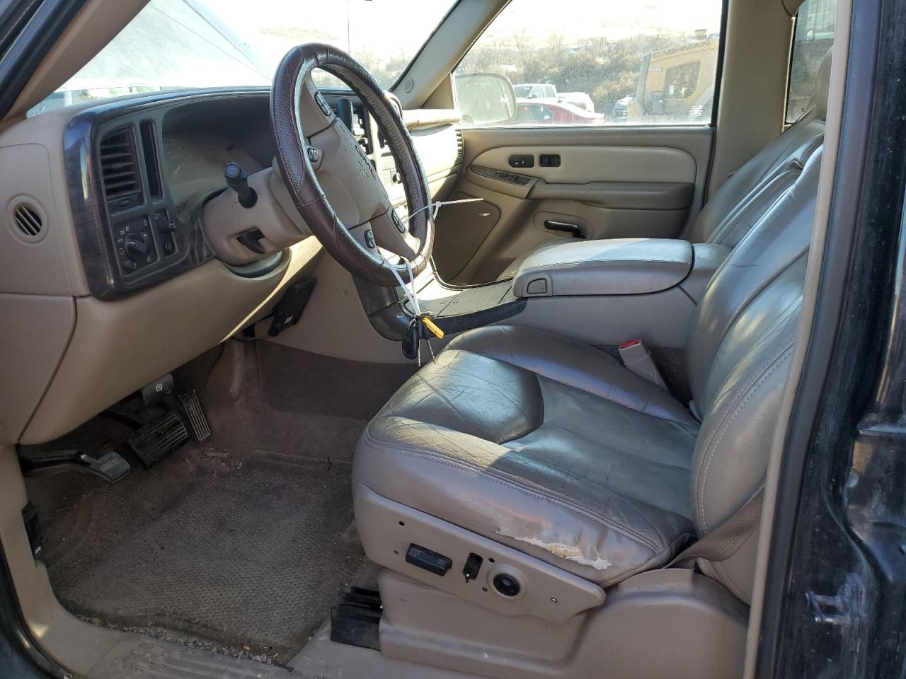 Photo 6 VIN: 1GKEK63U63J289633 - GMC YUKON 