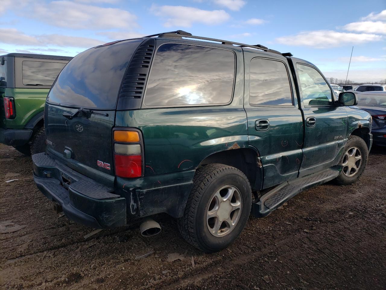 Photo 2 VIN: 1GKEK63U64J226372 - GMC YUKON 