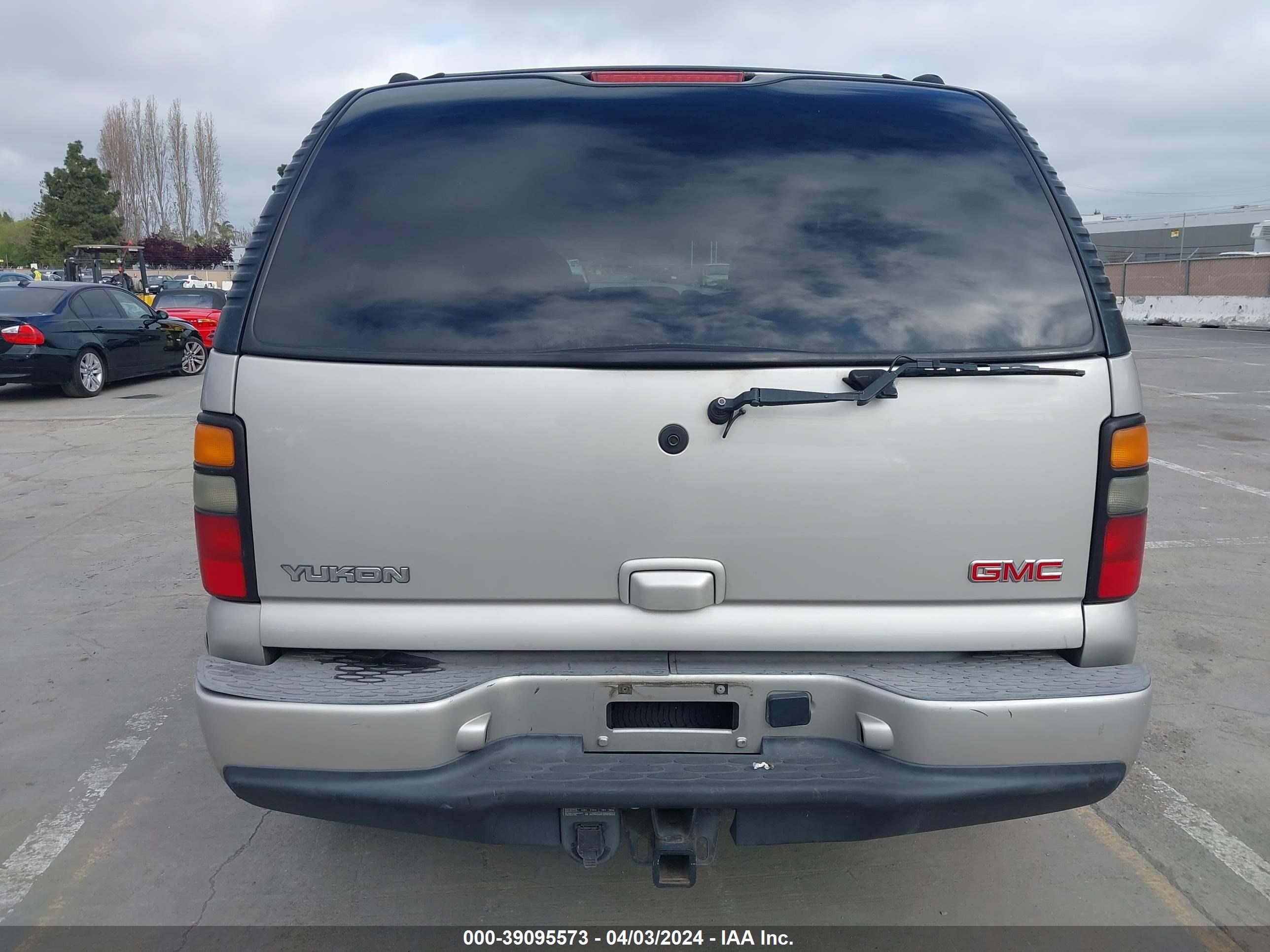 Photo 15 VIN: 1GKEK63U64J242071 - GMC YUKON 