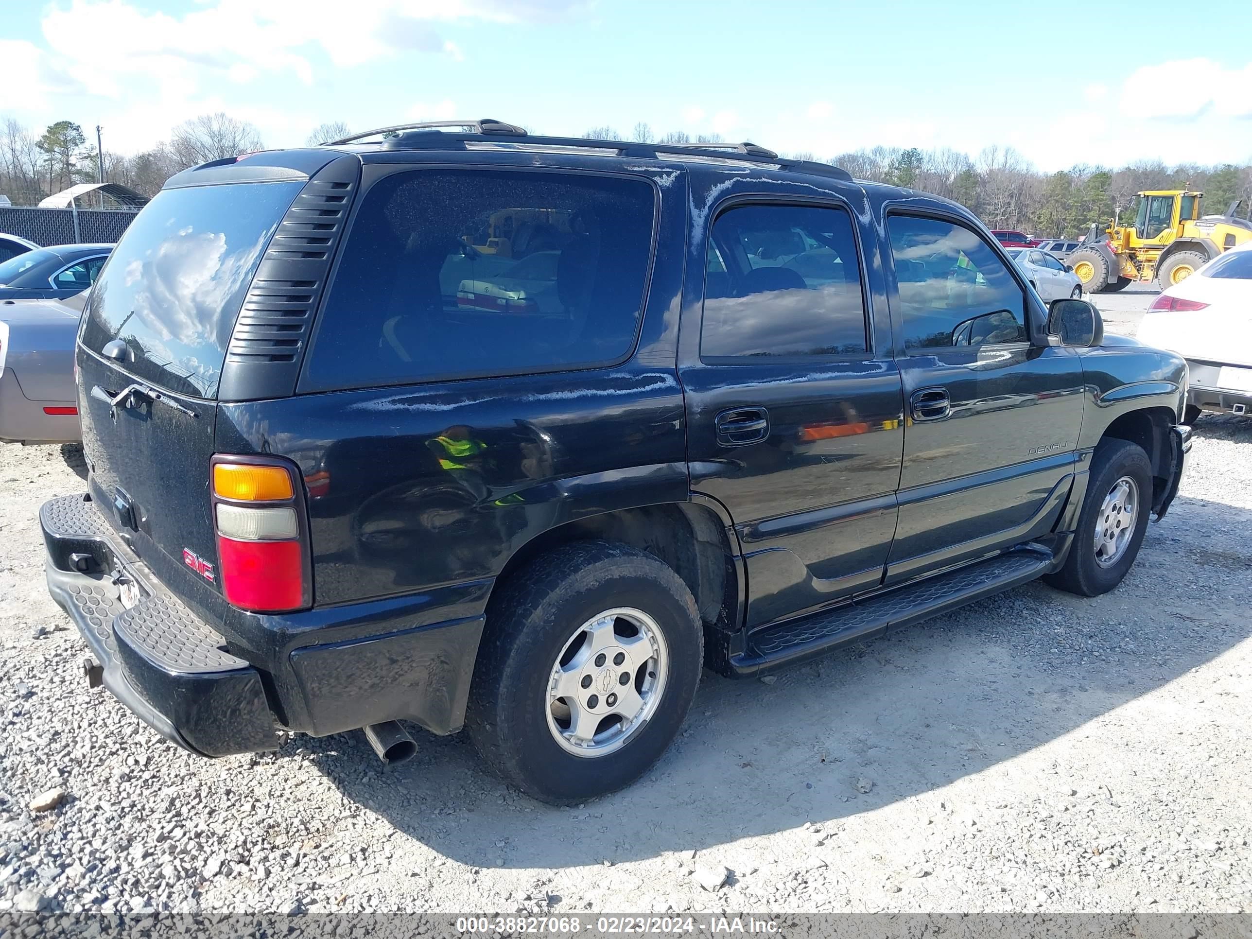 Photo 3 VIN: 1GKEK63U66J130762 - GMC YUKON 