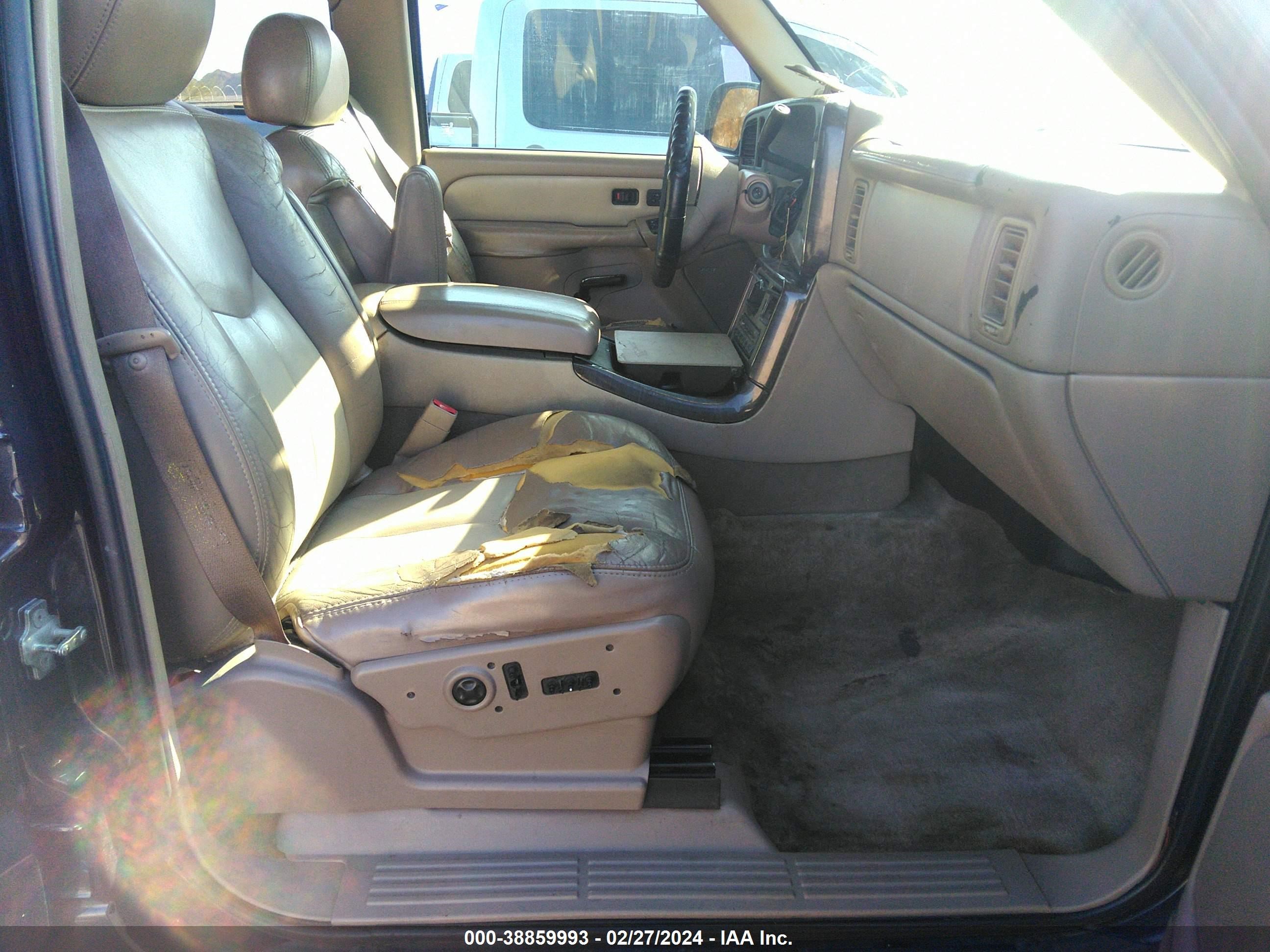 Photo 4 VIN: 1GKEK63U74J265360 - GMC YUKON 