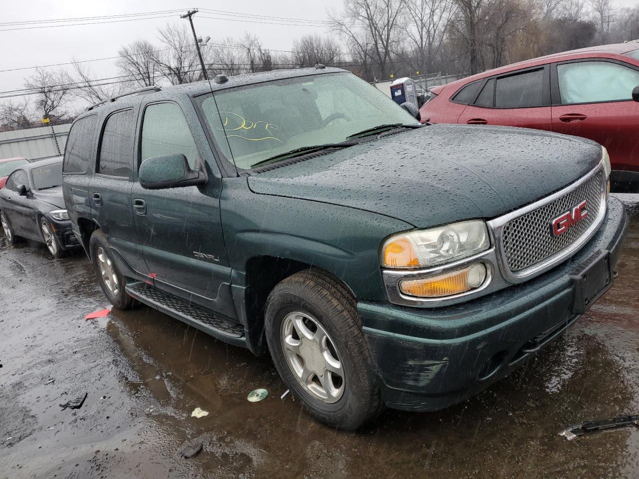 Photo 3 VIN: 1GKEK63U74J318347 - GMC YUKON 