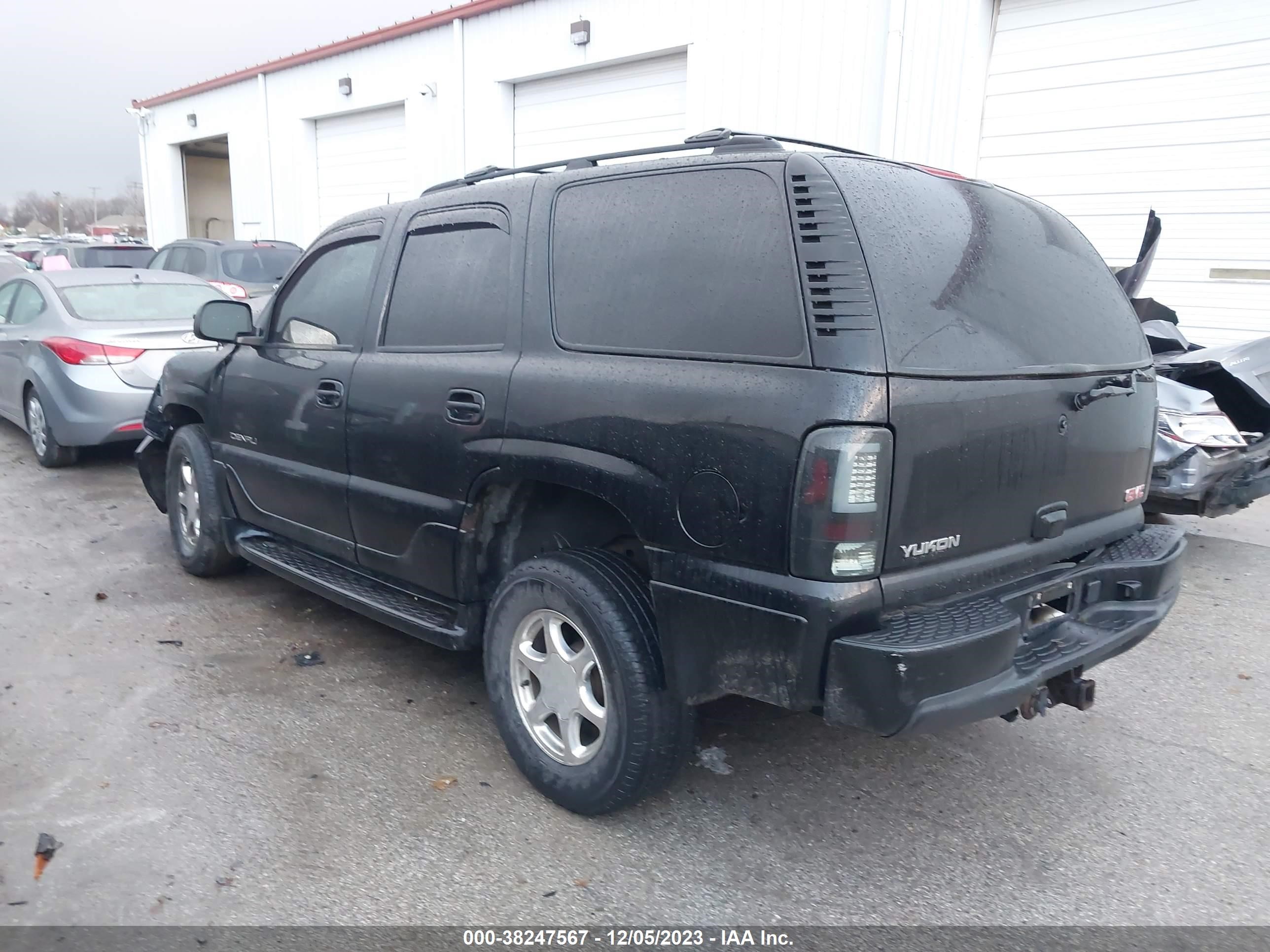 Photo 2 VIN: 1GKEK63U75J108266 - GMC YUKON 