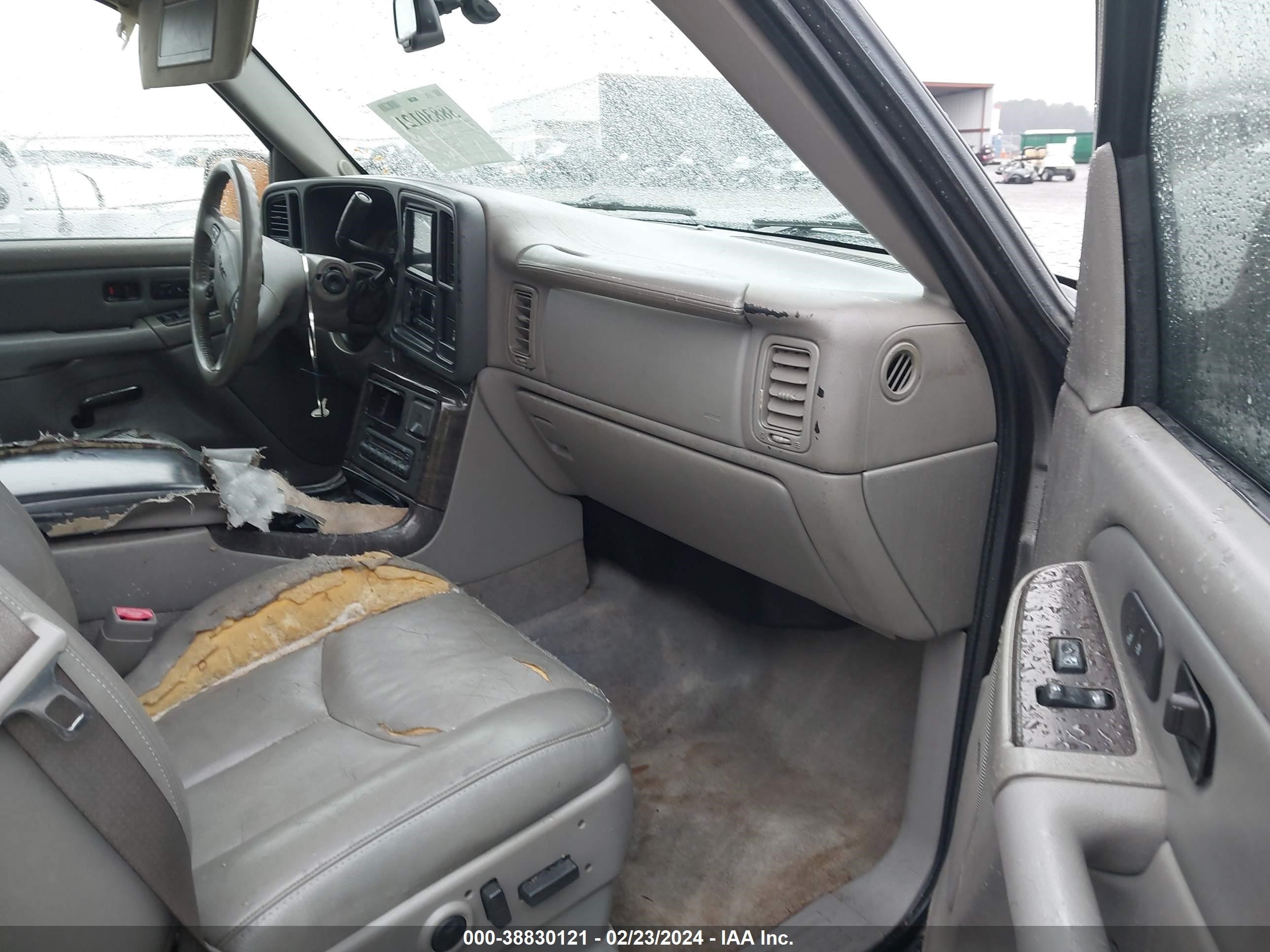 Photo 4 VIN: 1GKEK63U75J182027 - GMC YUKON 