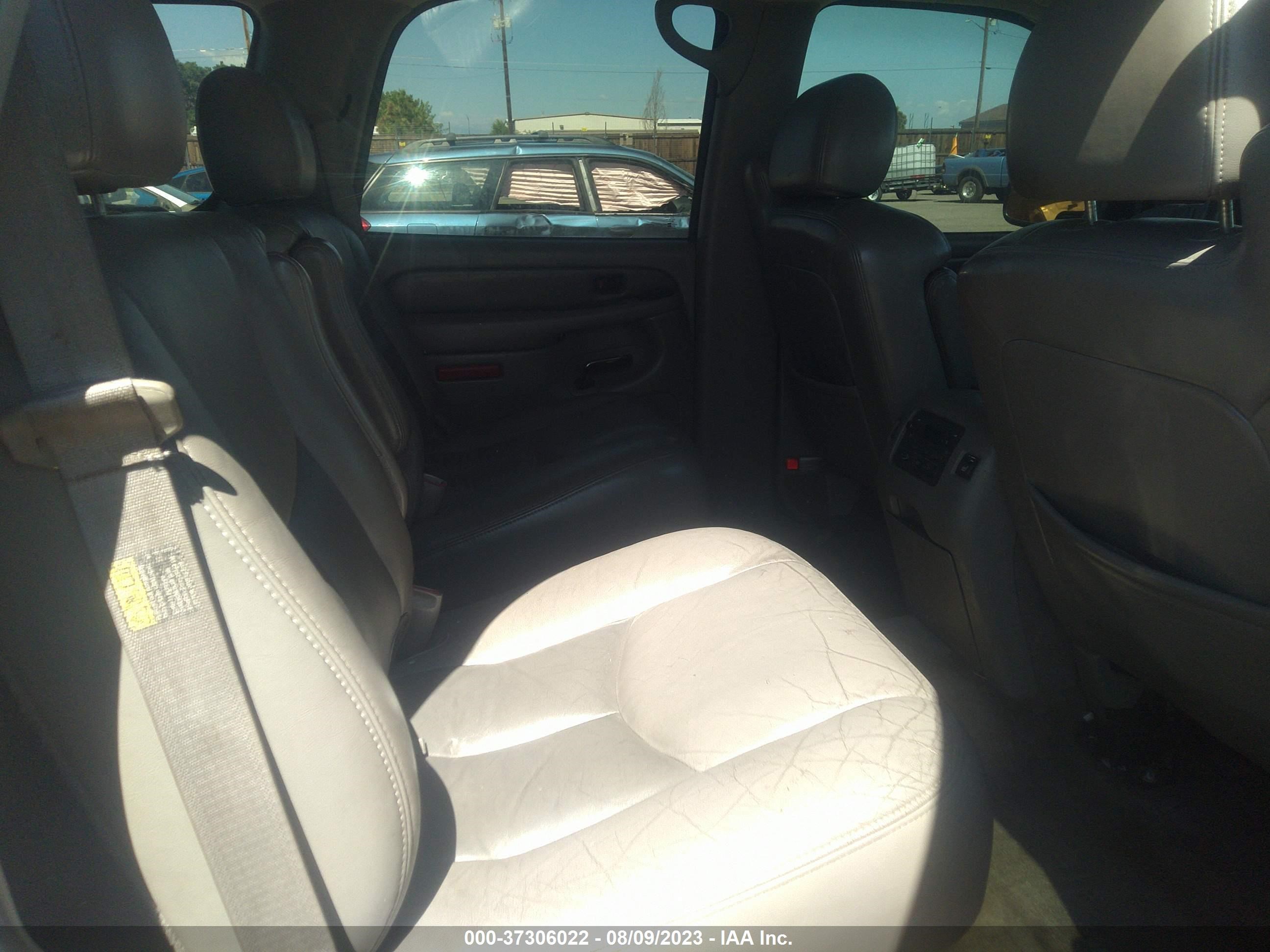 Photo 7 VIN: 1GKEK63U84J166837 - GMC YUKON 