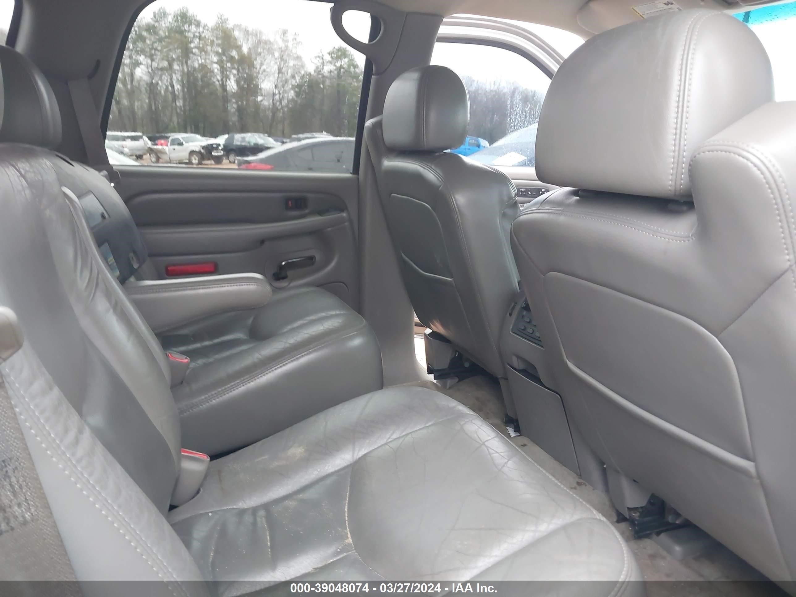 Photo 7 VIN: 1GKEK63U85J162577 - GMC YUKON 