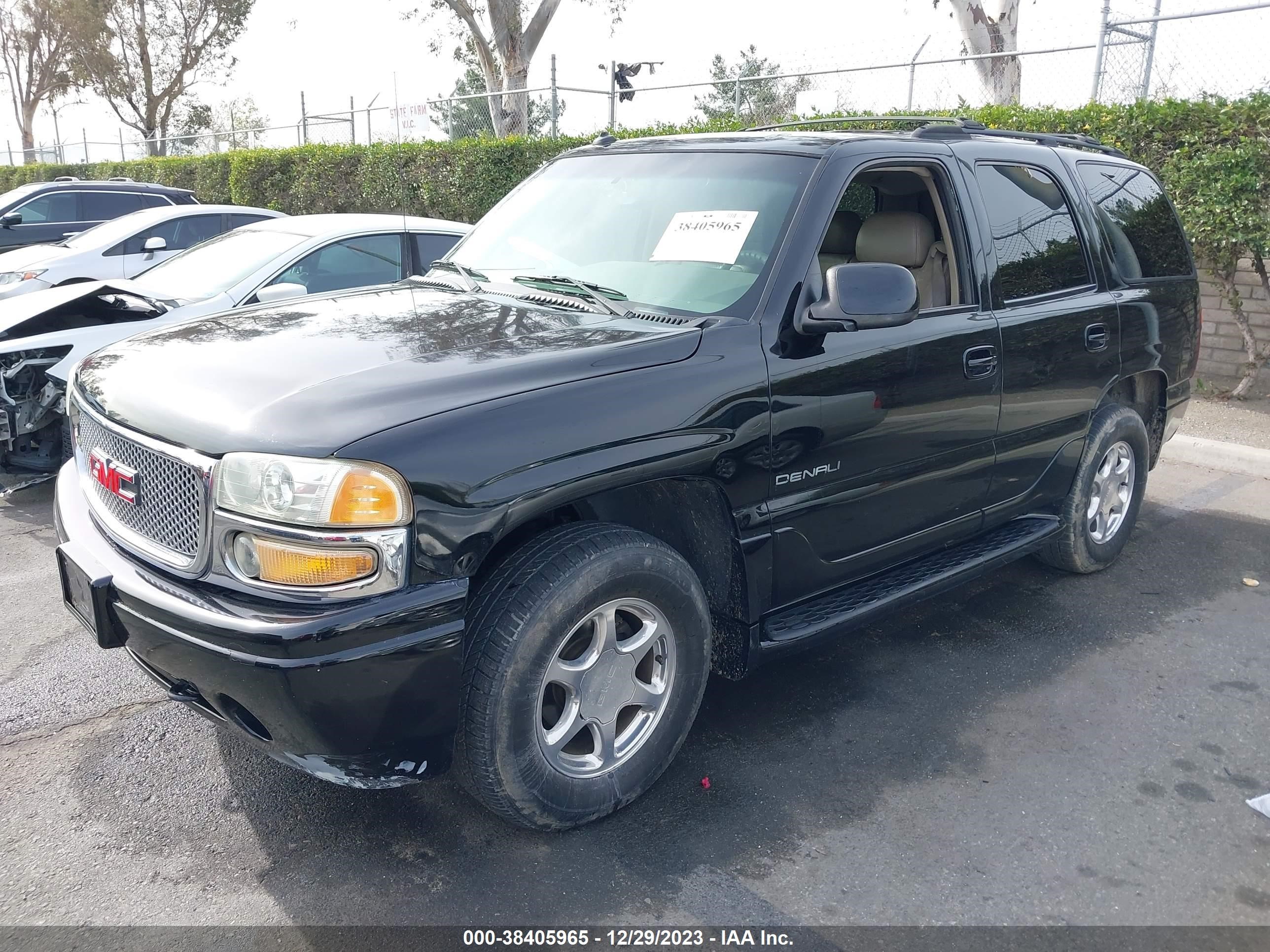 Photo 1 VIN: 1GKEK63U93J130315 - GMC YUKON 