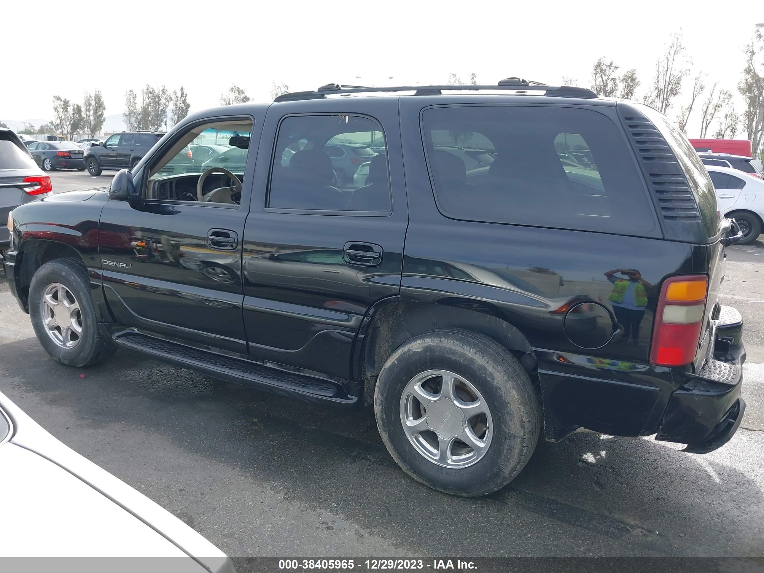 Photo 13 VIN: 1GKEK63U93J130315 - GMC YUKON 