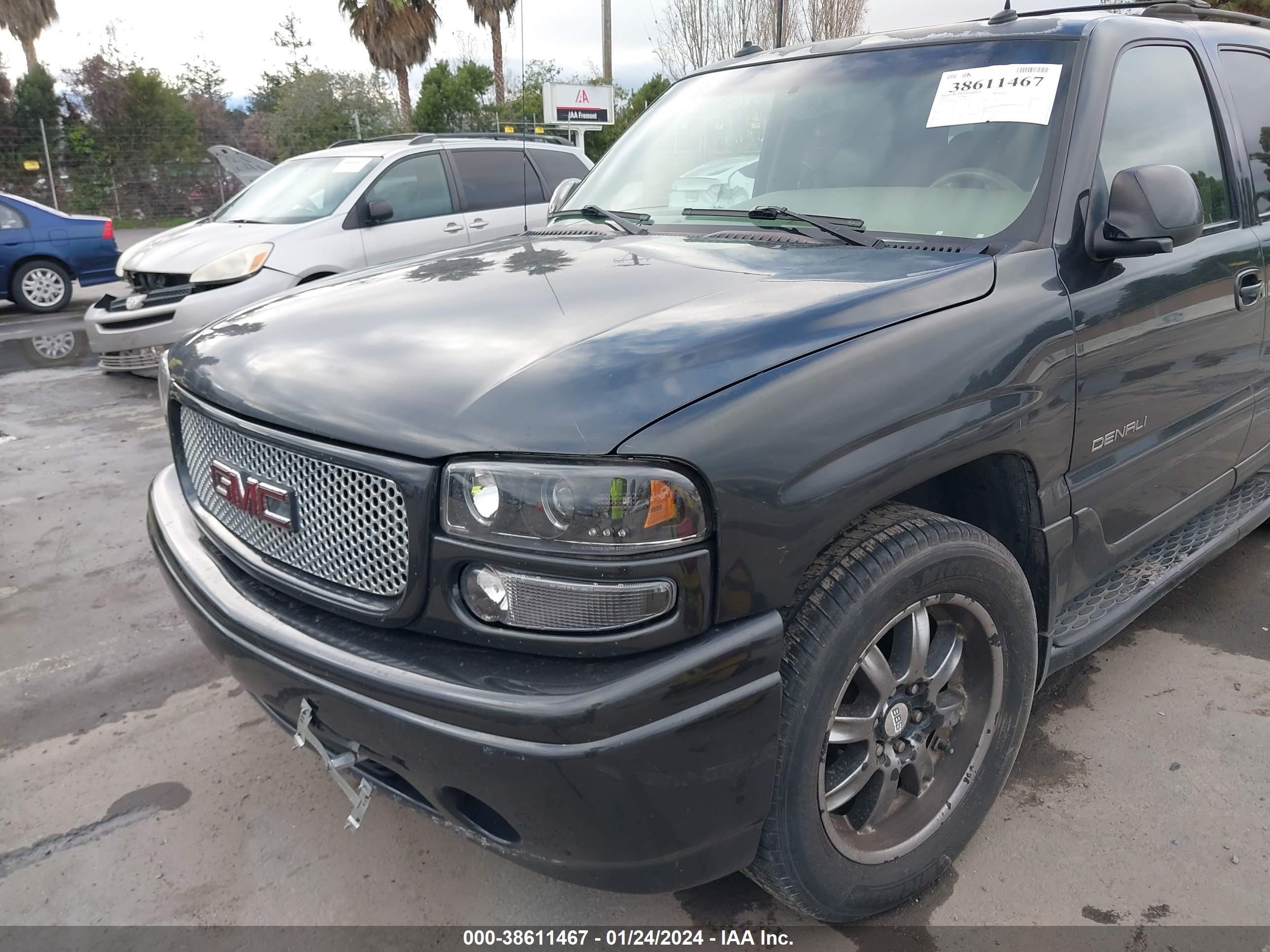 Photo 5 VIN: 1GKEK63U93J236330 - GMC YUKON 