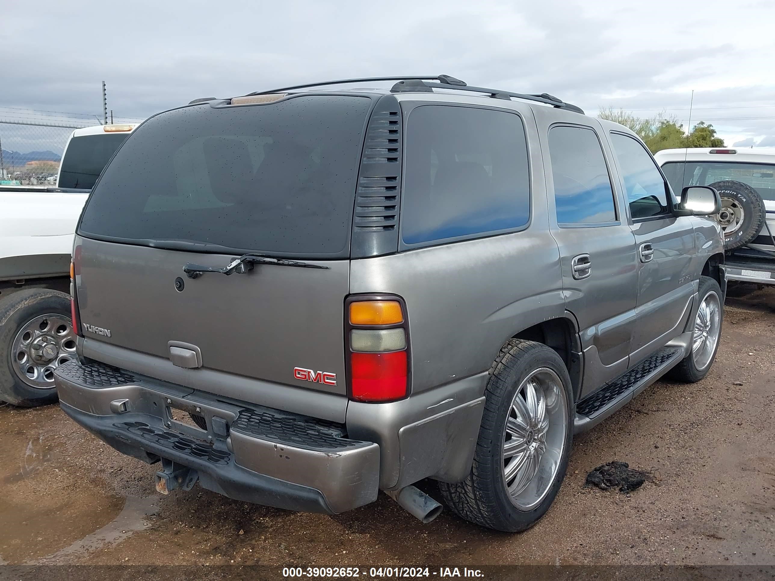 Photo 3 VIN: 1GKEK63U95J184393 - GMC YUKON 