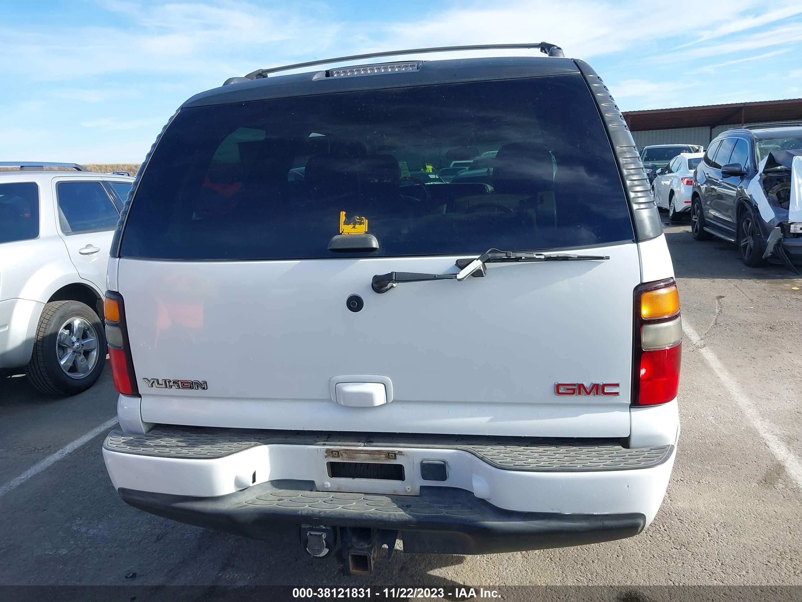 Photo 16 VIN: 1GKEK63U95J235973 - GMC YUKON 