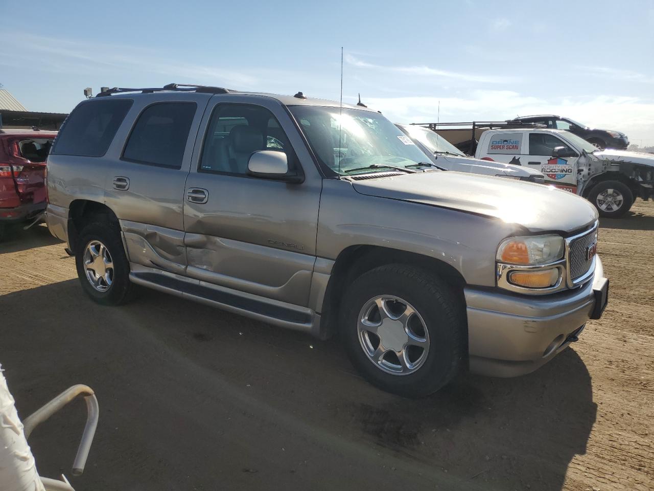 Photo 3 VIN: 1GKEK63UX3J335478 - GMC YUKON 