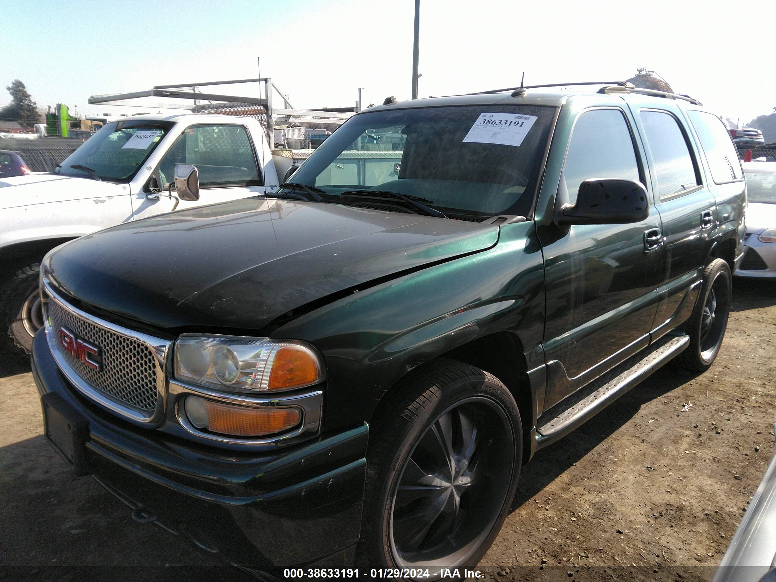 Photo 1 VIN: 1GKEK63UX4J218386 - GMC YUKON 