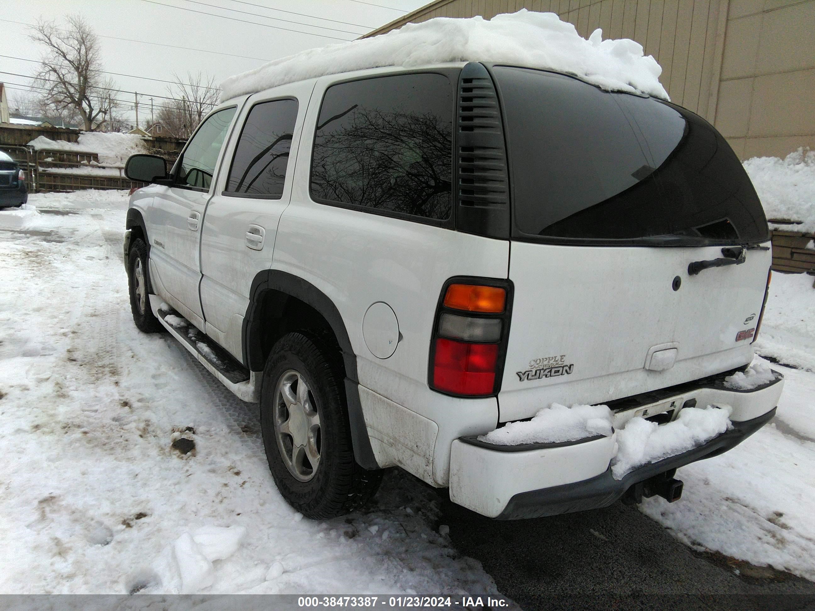 Photo 2 VIN: 1GKEK63UX4J254580 - GMC YUKON 