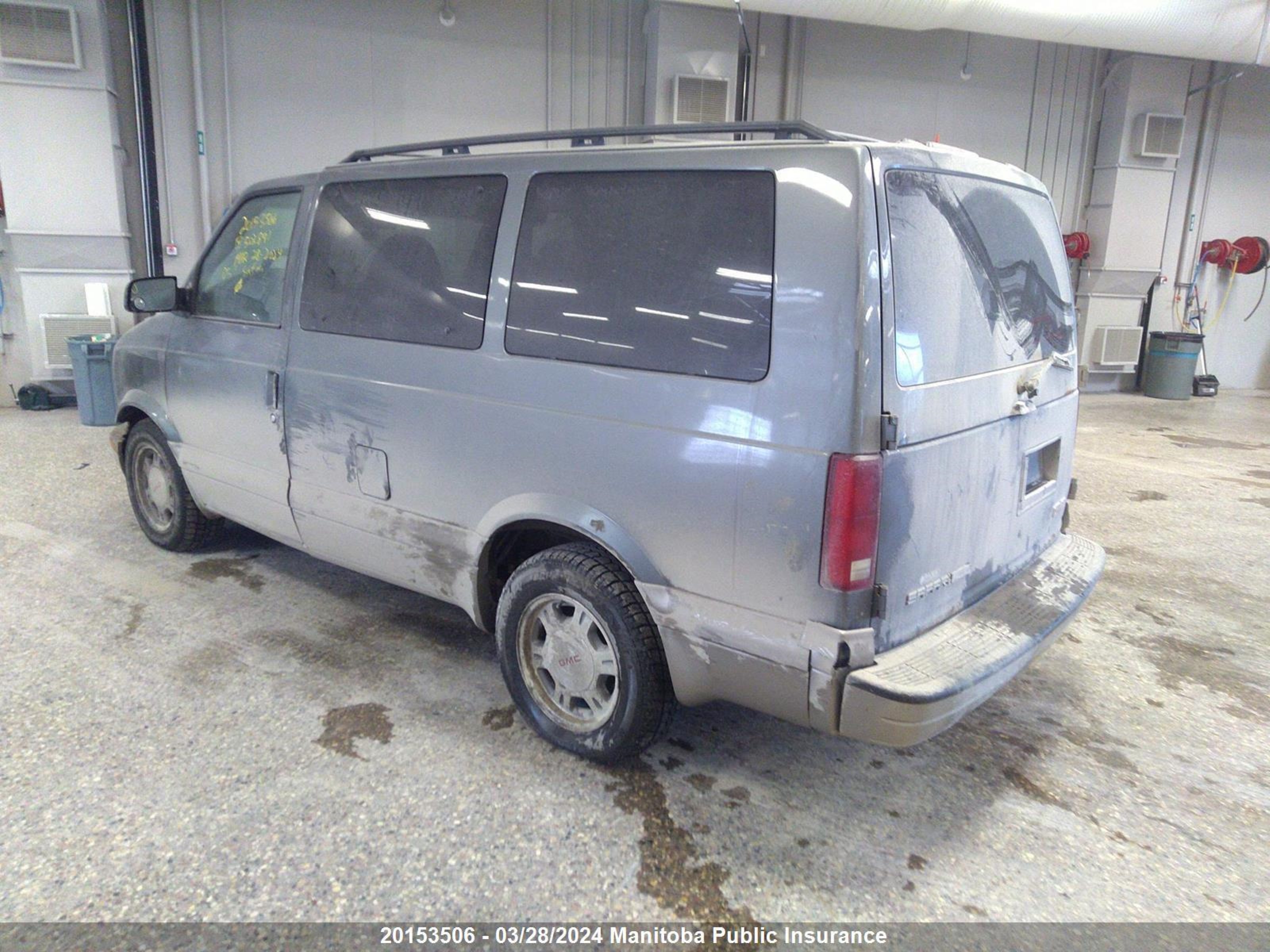 Photo 2 VIN: 1GKEL19X15B502891 - GMC SAFARI 