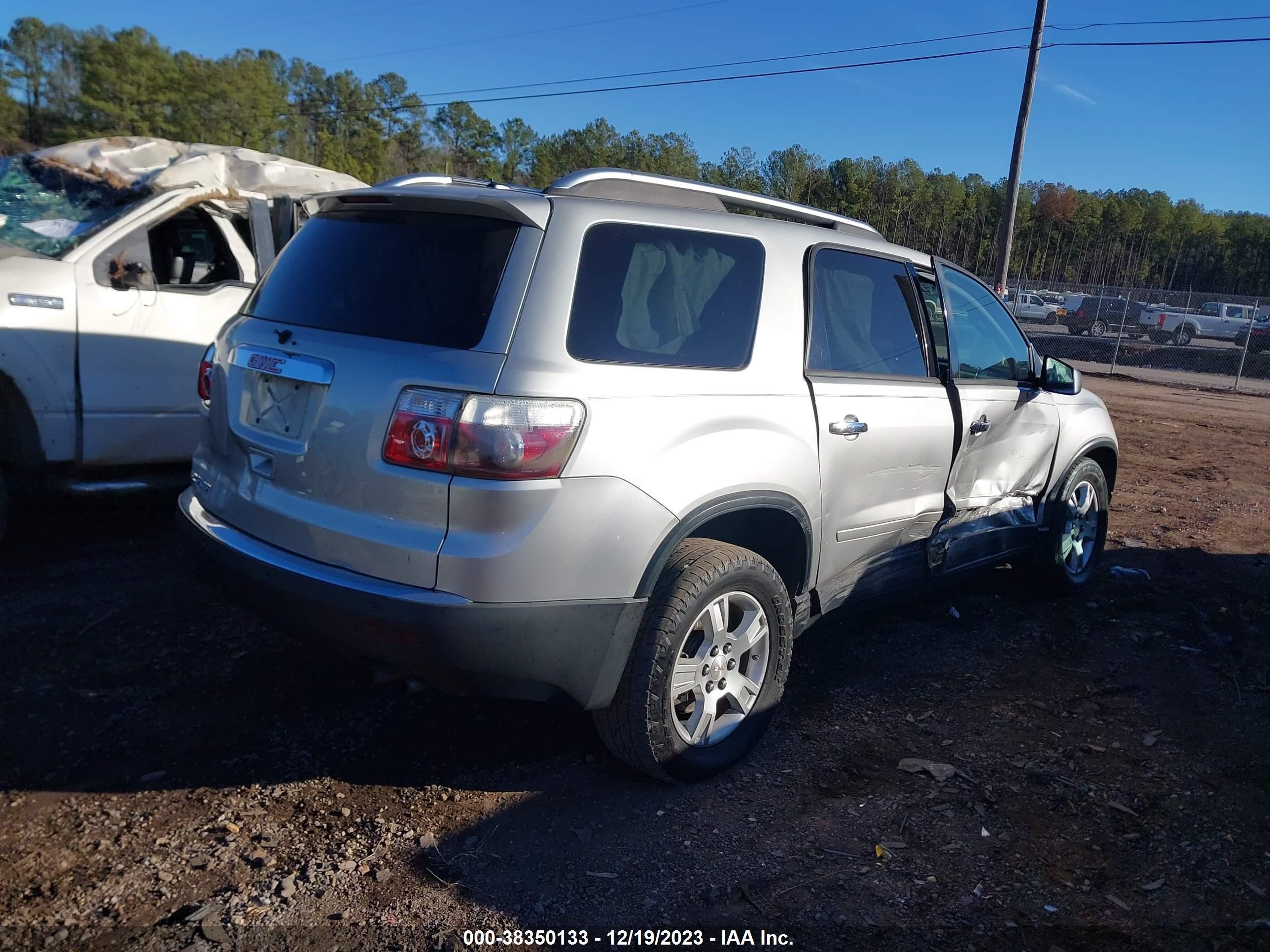 Photo 3 VIN: 1GKER13778J137036 - GMC ACADIA 