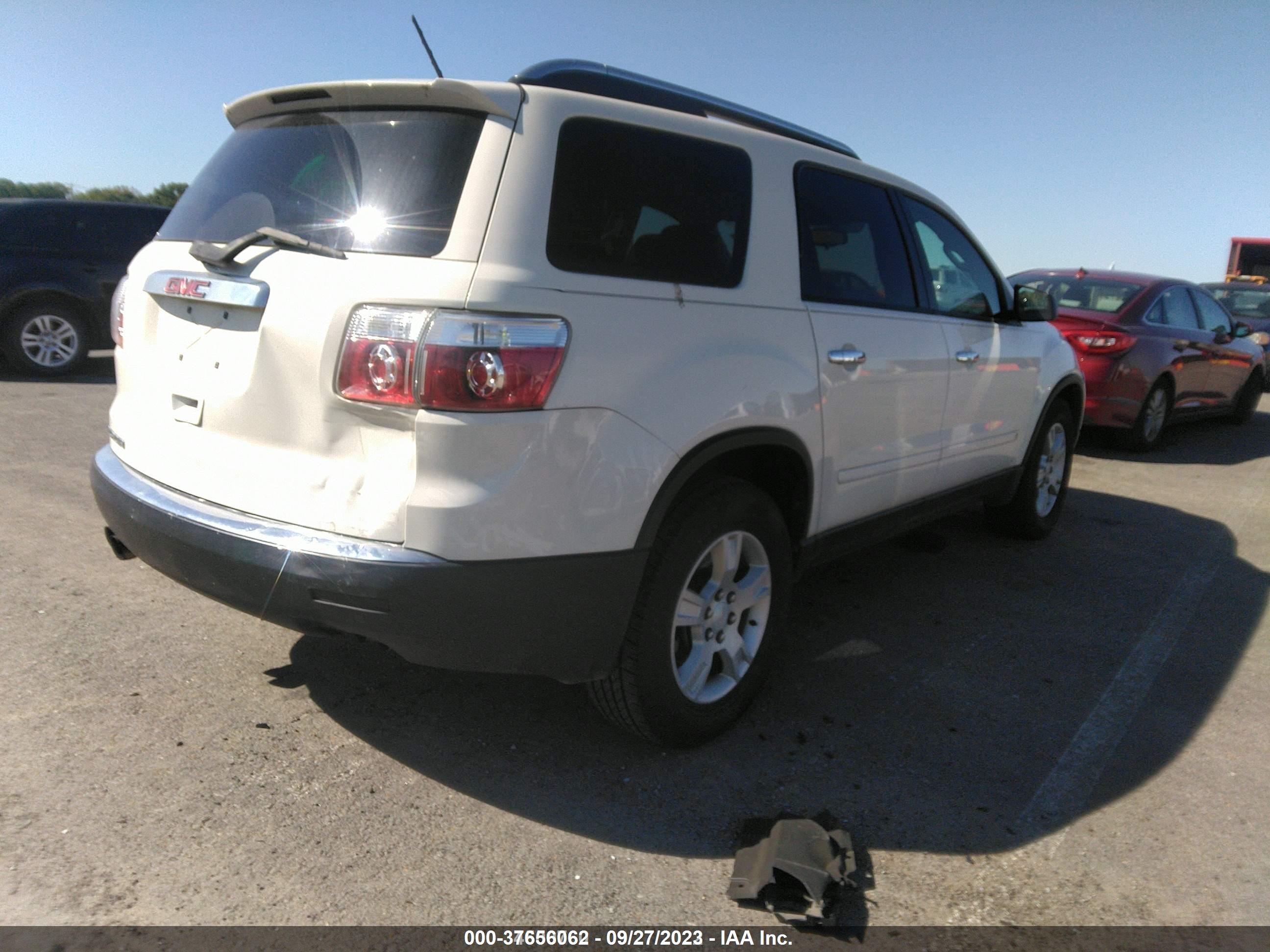 Photo 3 VIN: 1GKER13DX9J201349 - GMC ACADIA 