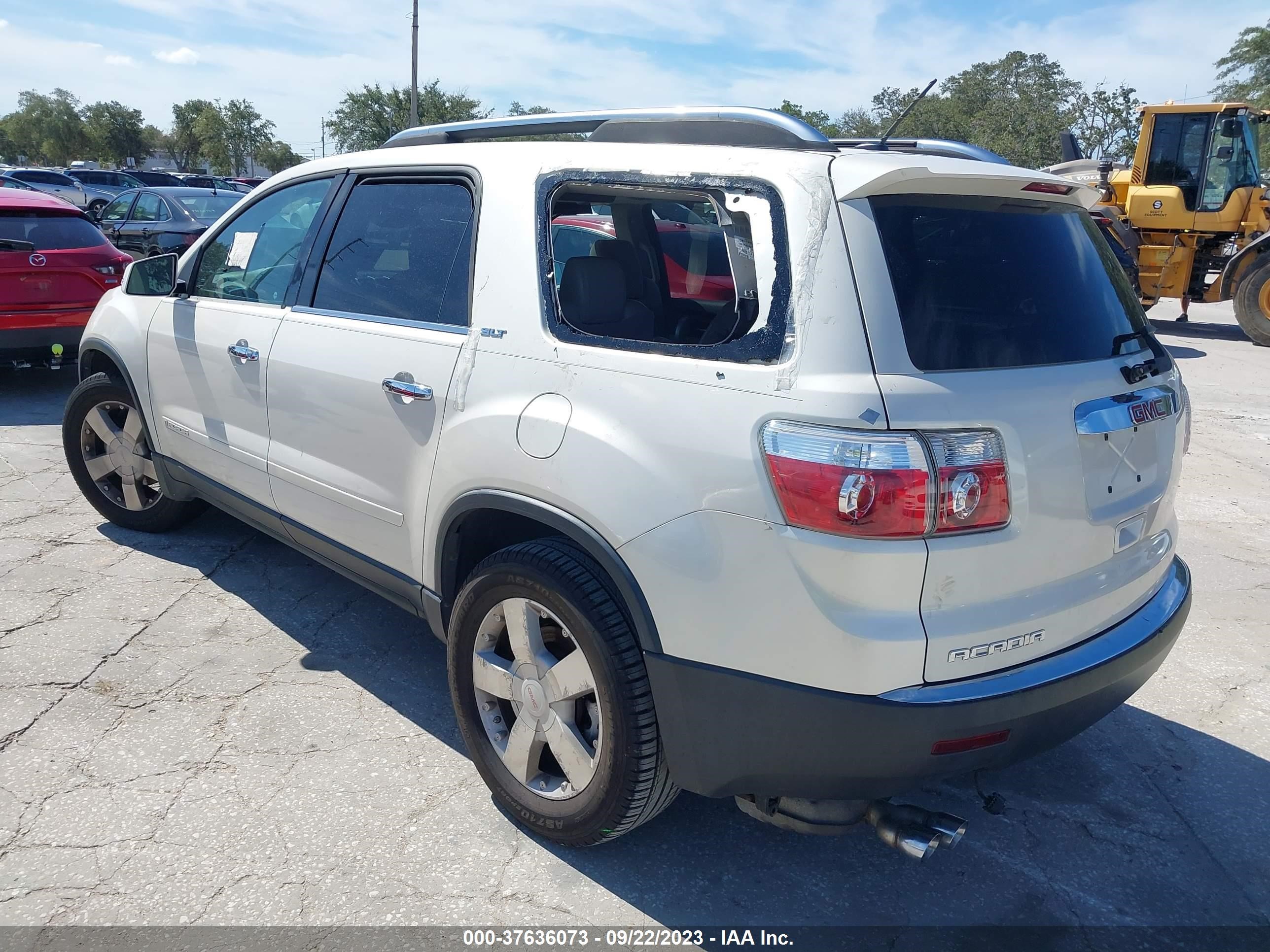 Photo 2 VIN: 1GKER23748J301235 - GMC ACADIA 