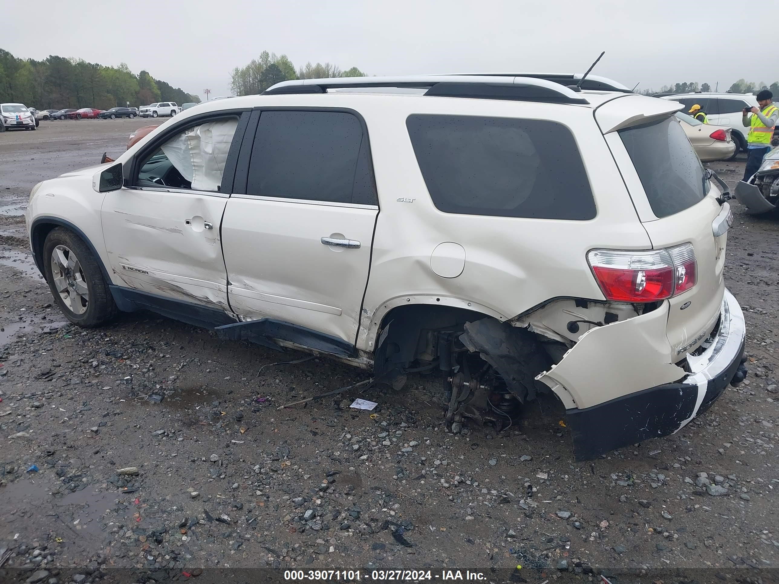 Photo 2 VIN: 1GKER33788J235360 - GMC ACADIA 