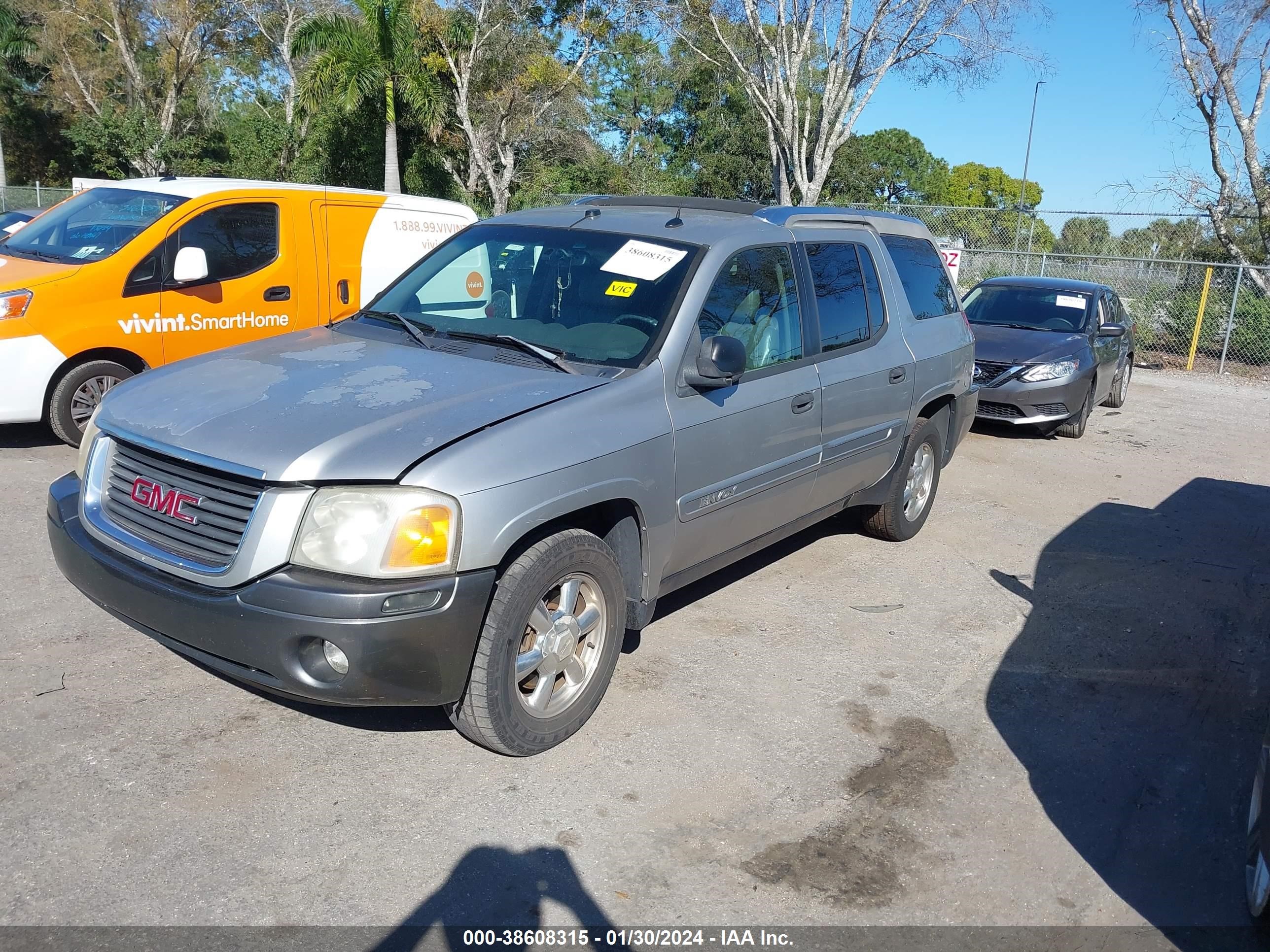 Photo 1 VIN: 1GKES12SX46144750 - GMC NULL 