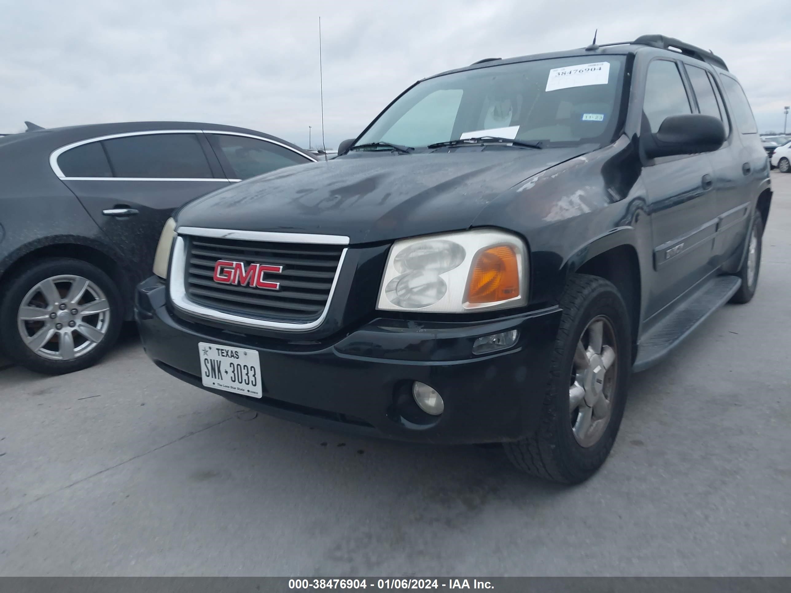 Photo 1 VIN: 1GKES16S056182712 - GMC ENVOY 