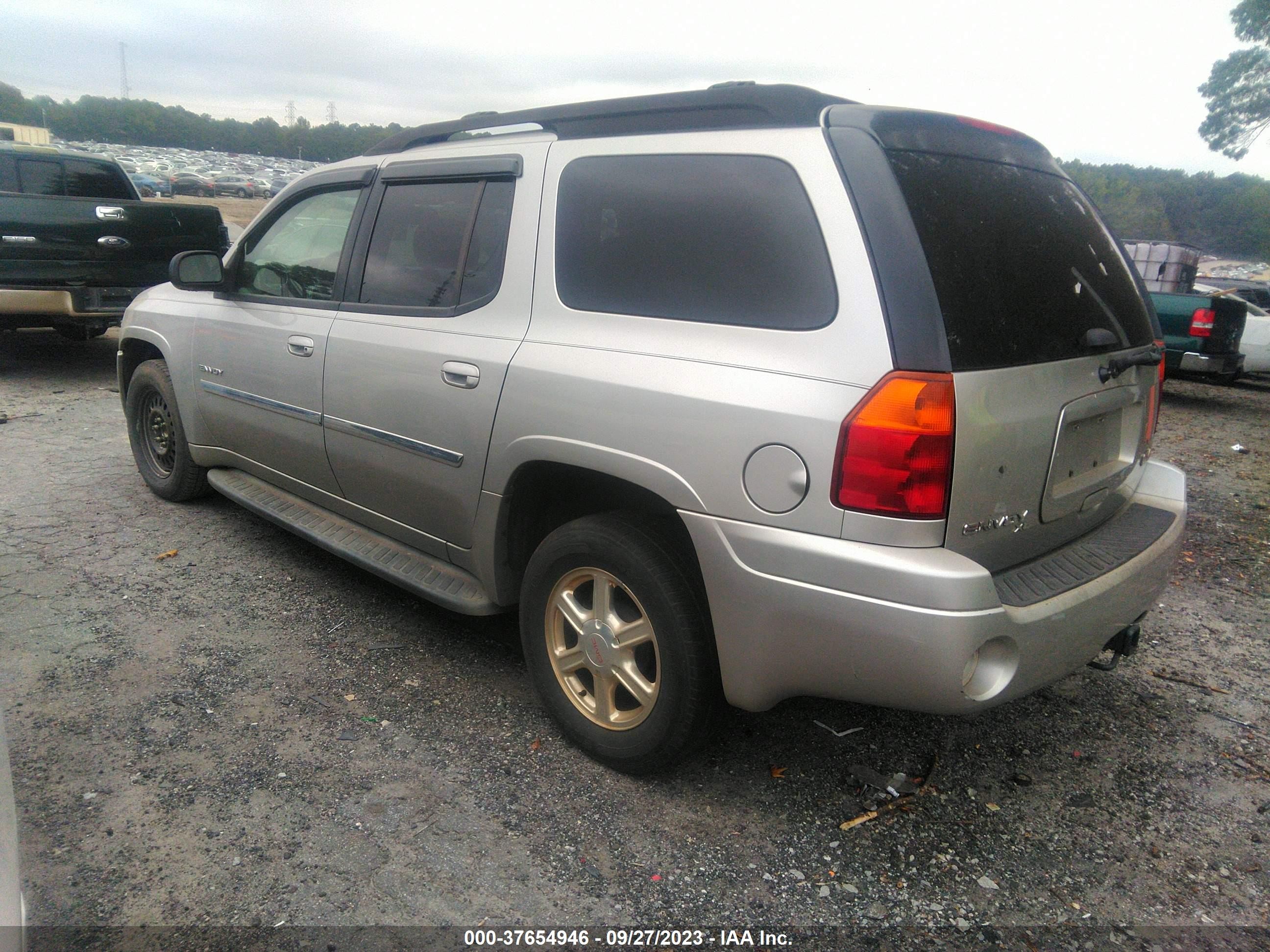 Photo 2 VIN: 1GKES16S366172192 - GMC ENVOY 