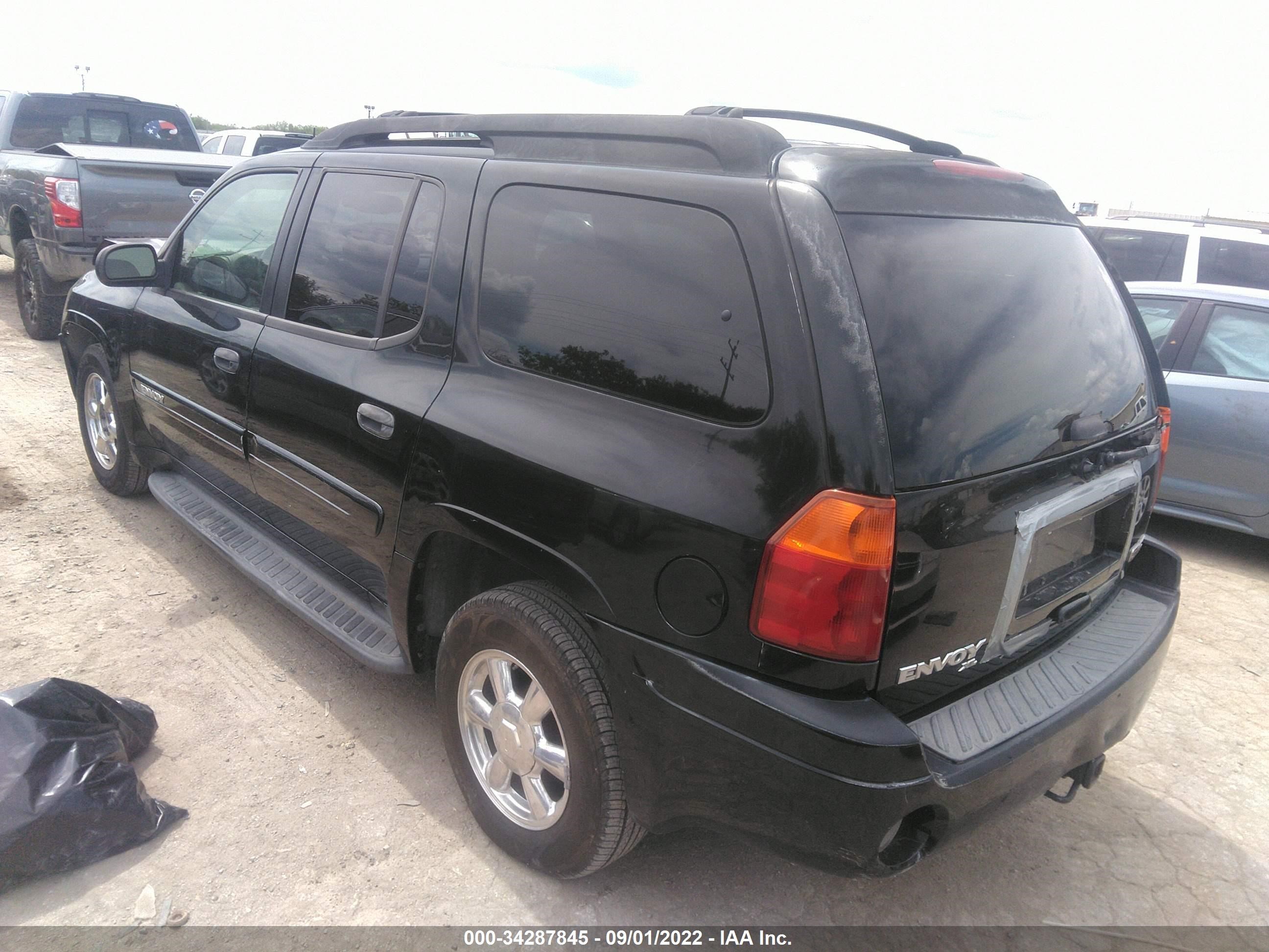 Photo 2 VIN: 1GKES16S446108238 - GMC ENVOY 