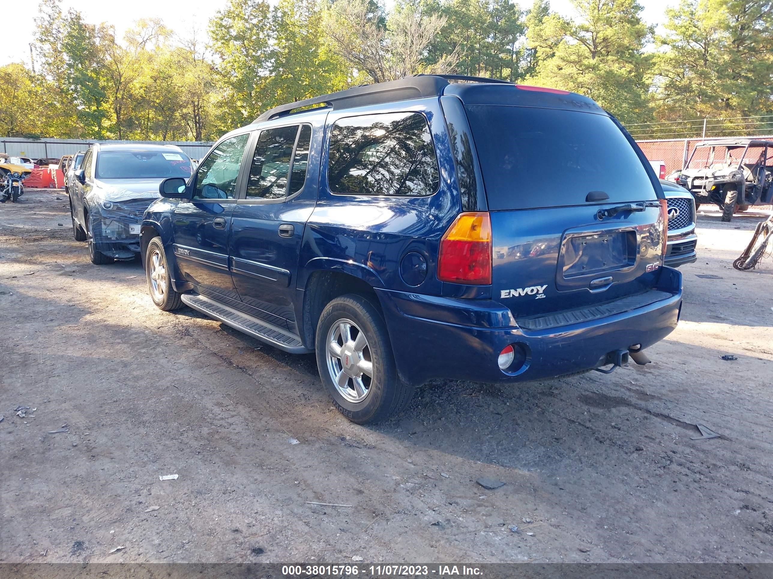 Photo 2 VIN: 1GKES16S636184350 - GMC ENVOY 