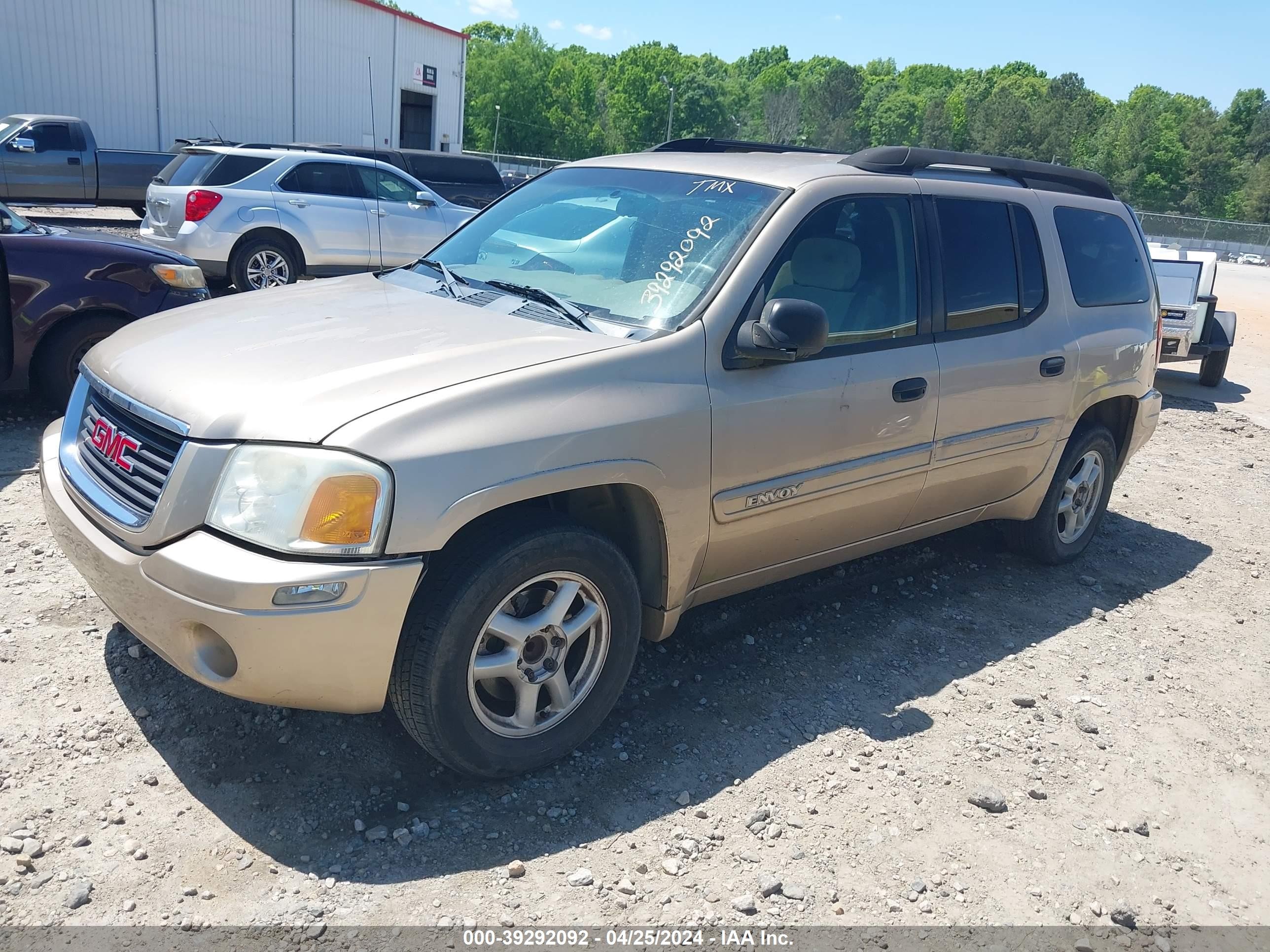 Photo 1 VIN: 1GKES16S746188327 - GMC ENVOY 