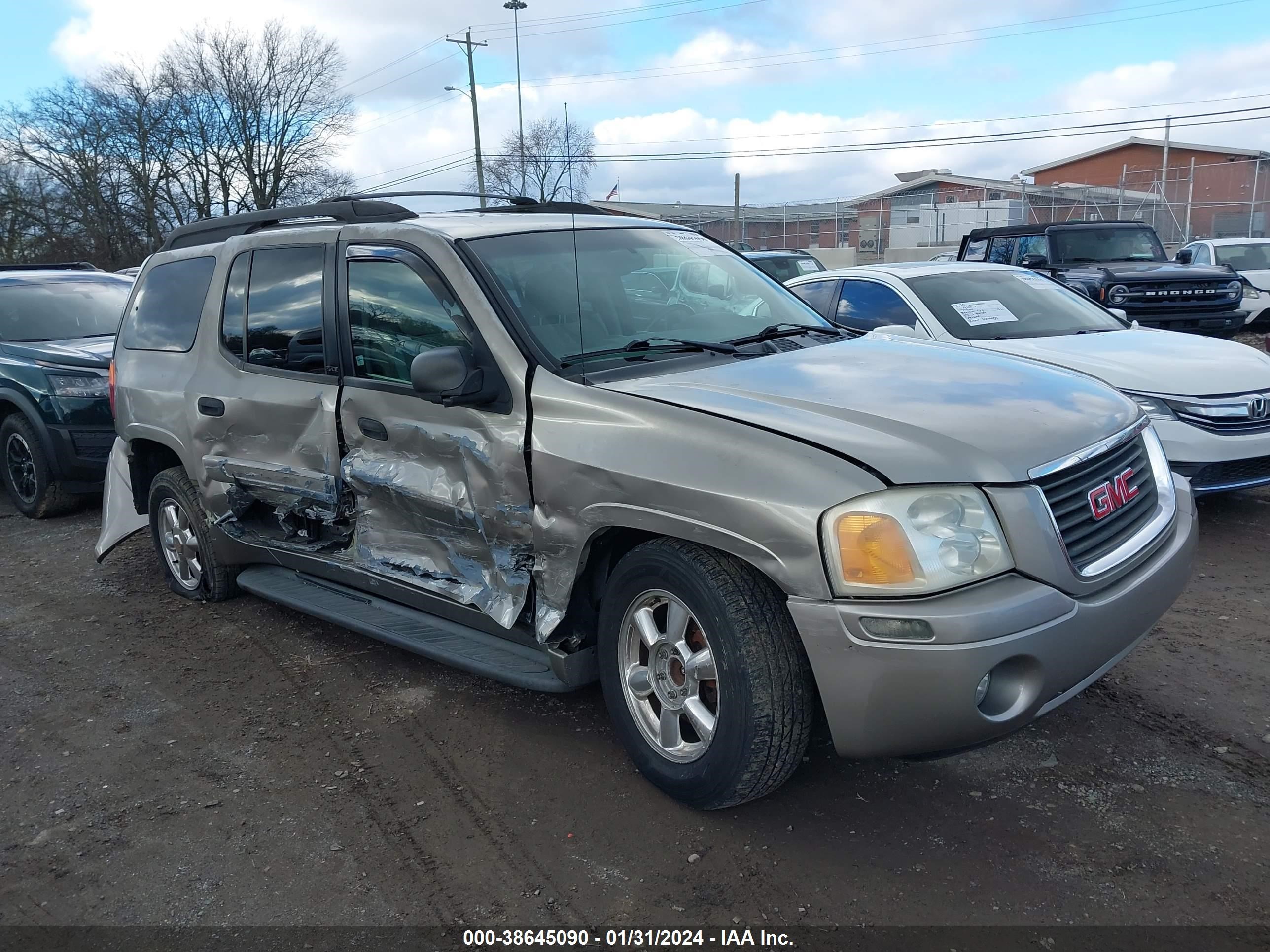 Photo 0 VIN: 1GKES16S936221018 - GMC ENVOY 