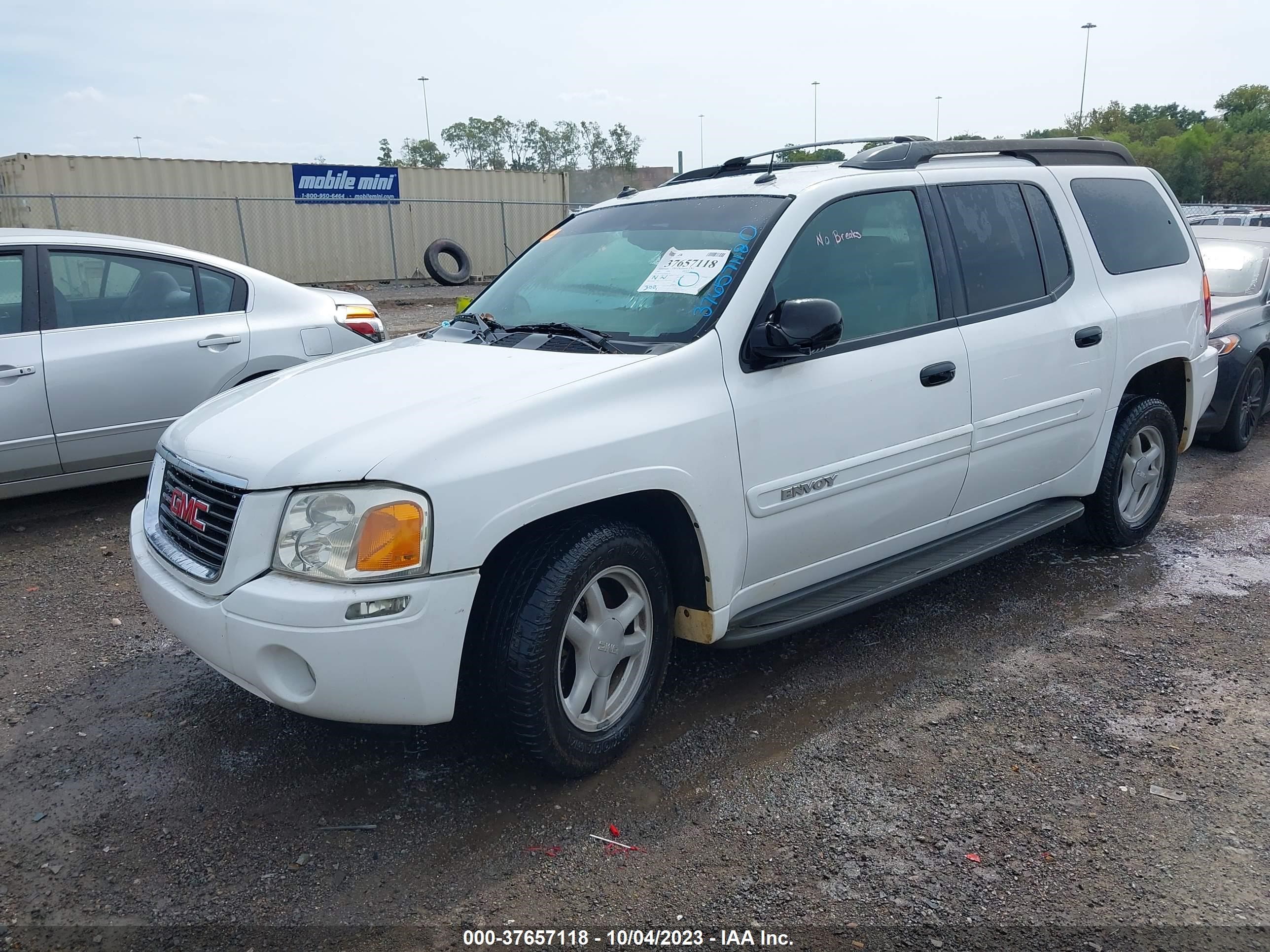 Photo 1 VIN: 1GKES16S946162568 - GMC ENVOY 