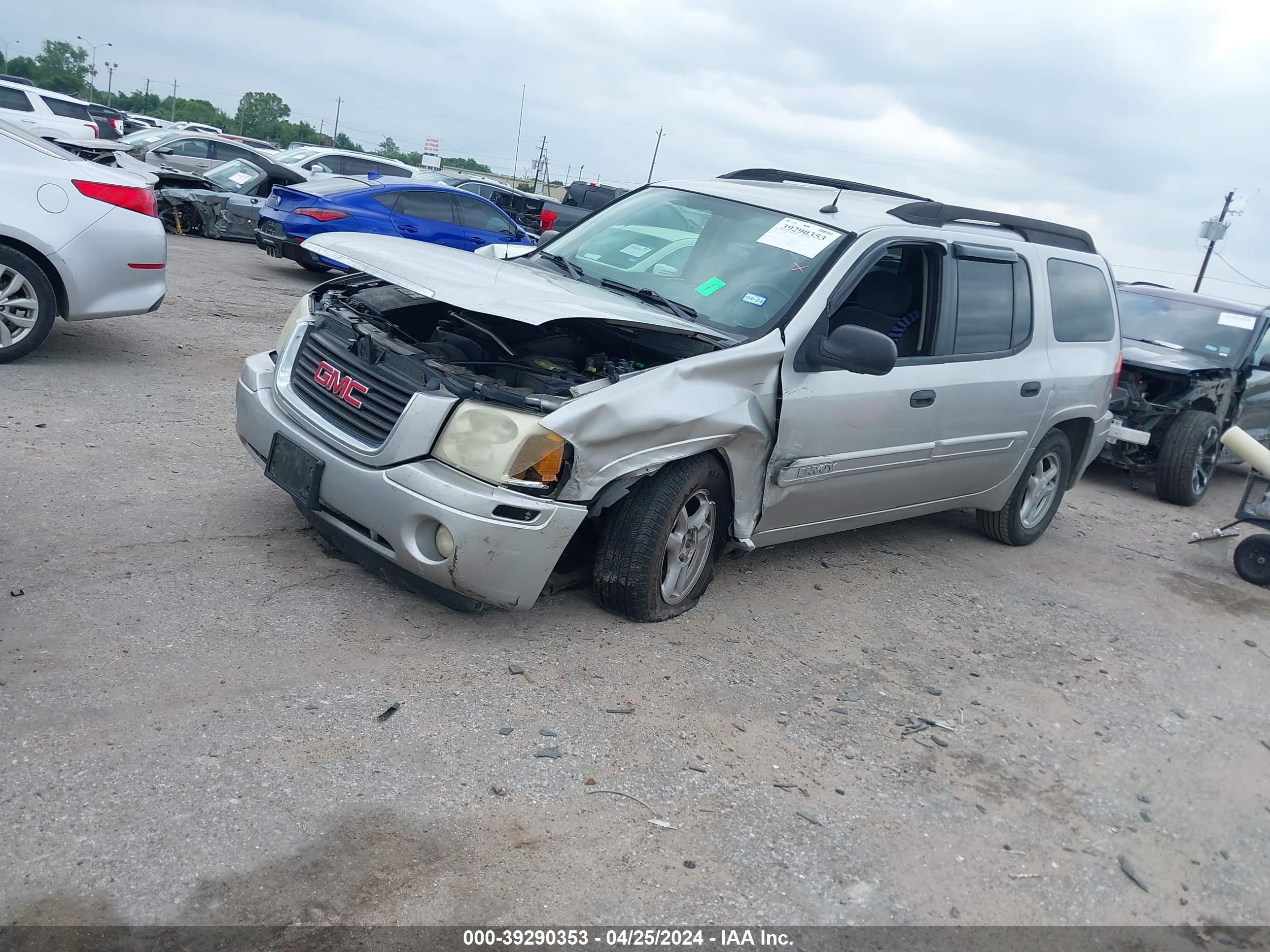 Photo 5 VIN: 1GKES16S956116837 - GMC ENVOY 