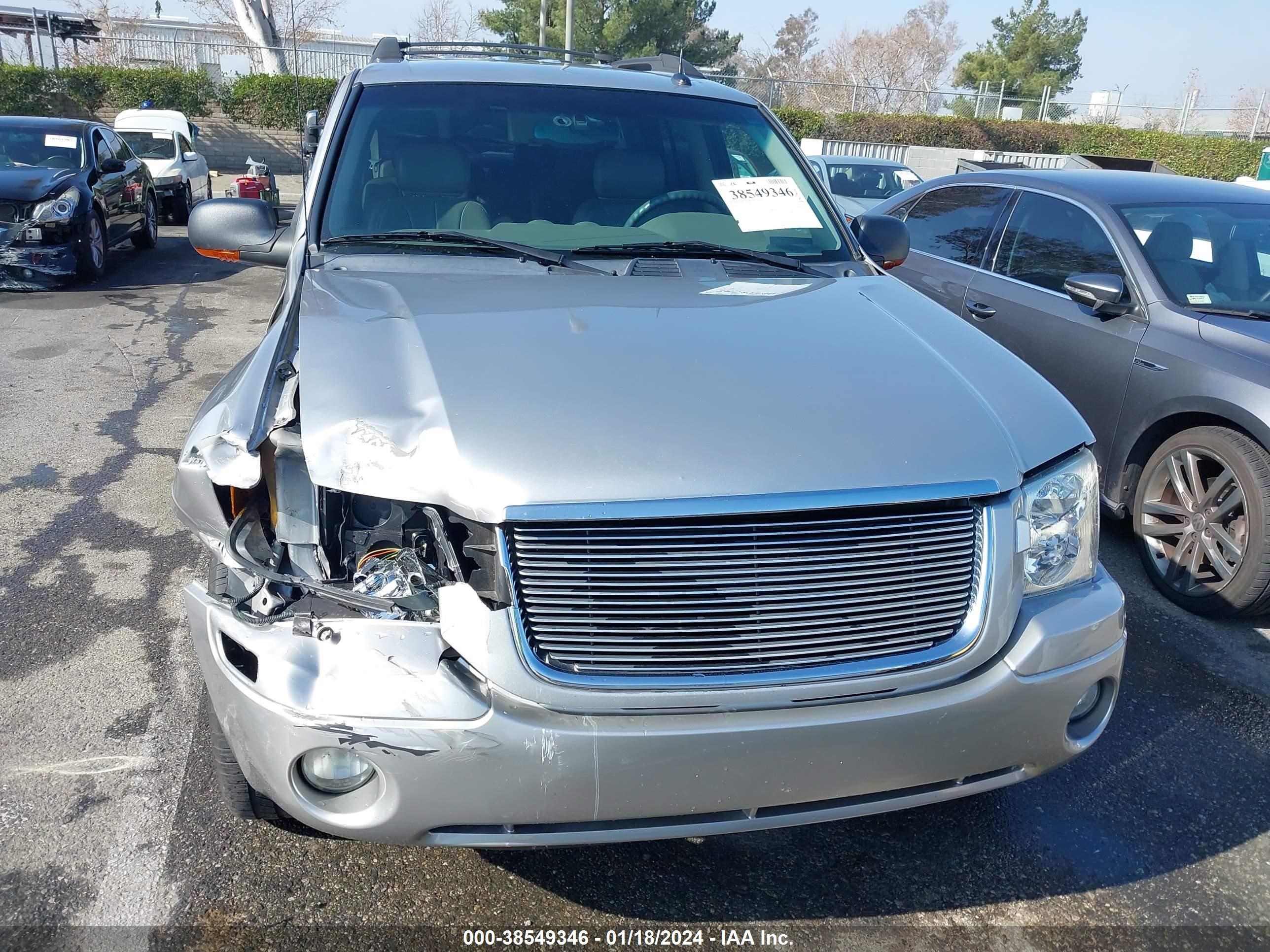 Photo 11 VIN: 1GKES16SX46165009 - GMC ENVOY 