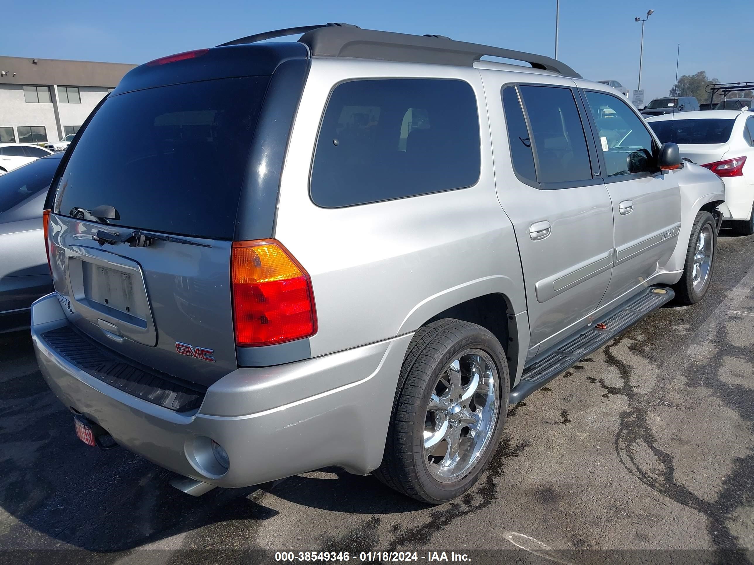 Photo 3 VIN: 1GKES16SX46165009 - GMC ENVOY 