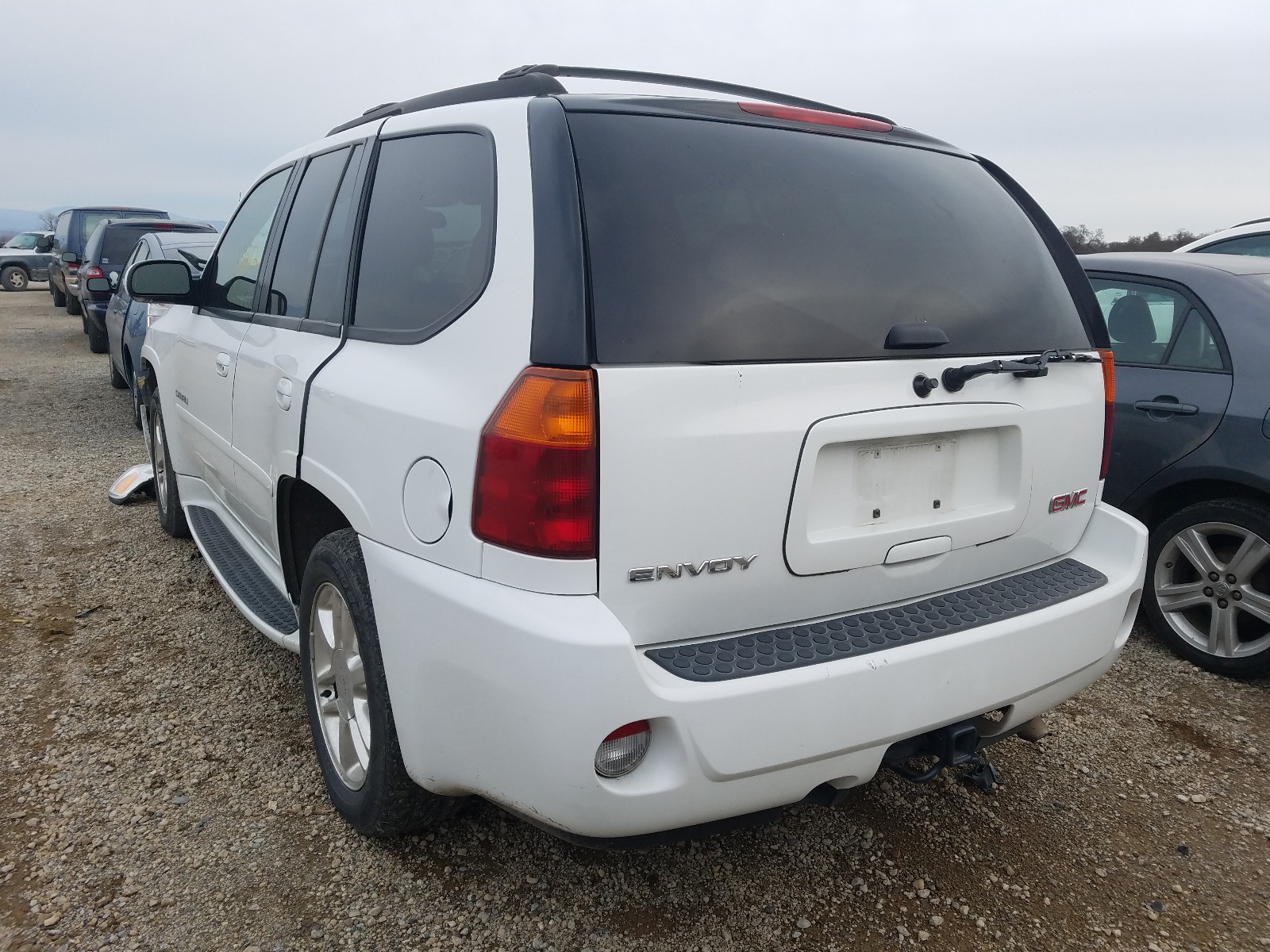 Photo 2 VIN: 1GKES63M062274446 - GMC ENVOY DENA 