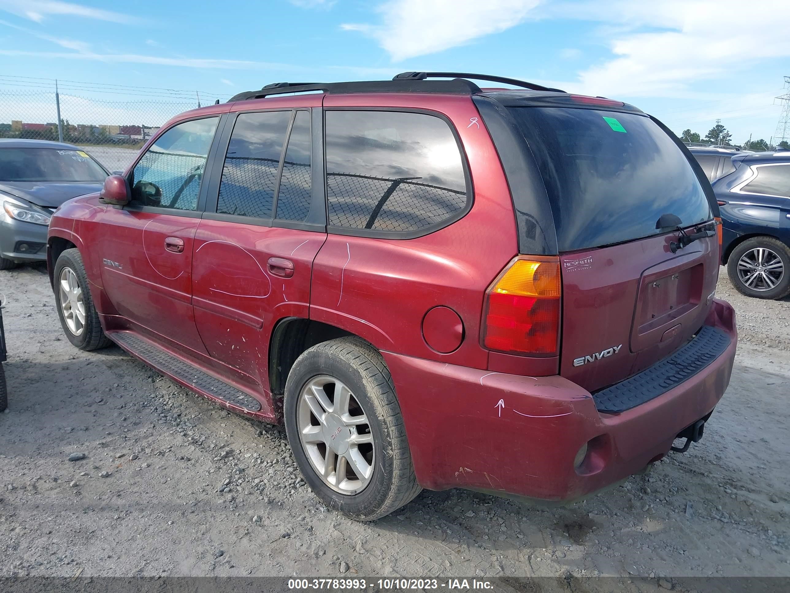 Photo 2 VIN: 1GKES63M662255769 - GMC ENVOY 