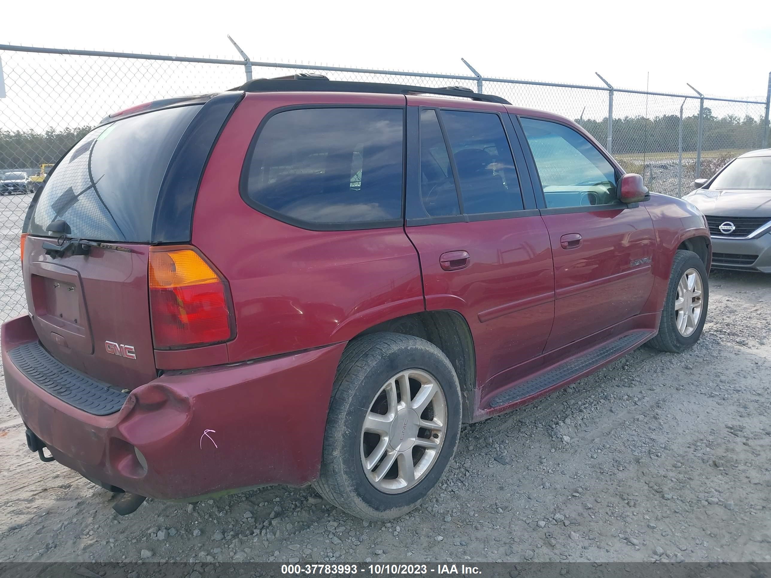 Photo 3 VIN: 1GKES63M662255769 - GMC ENVOY 