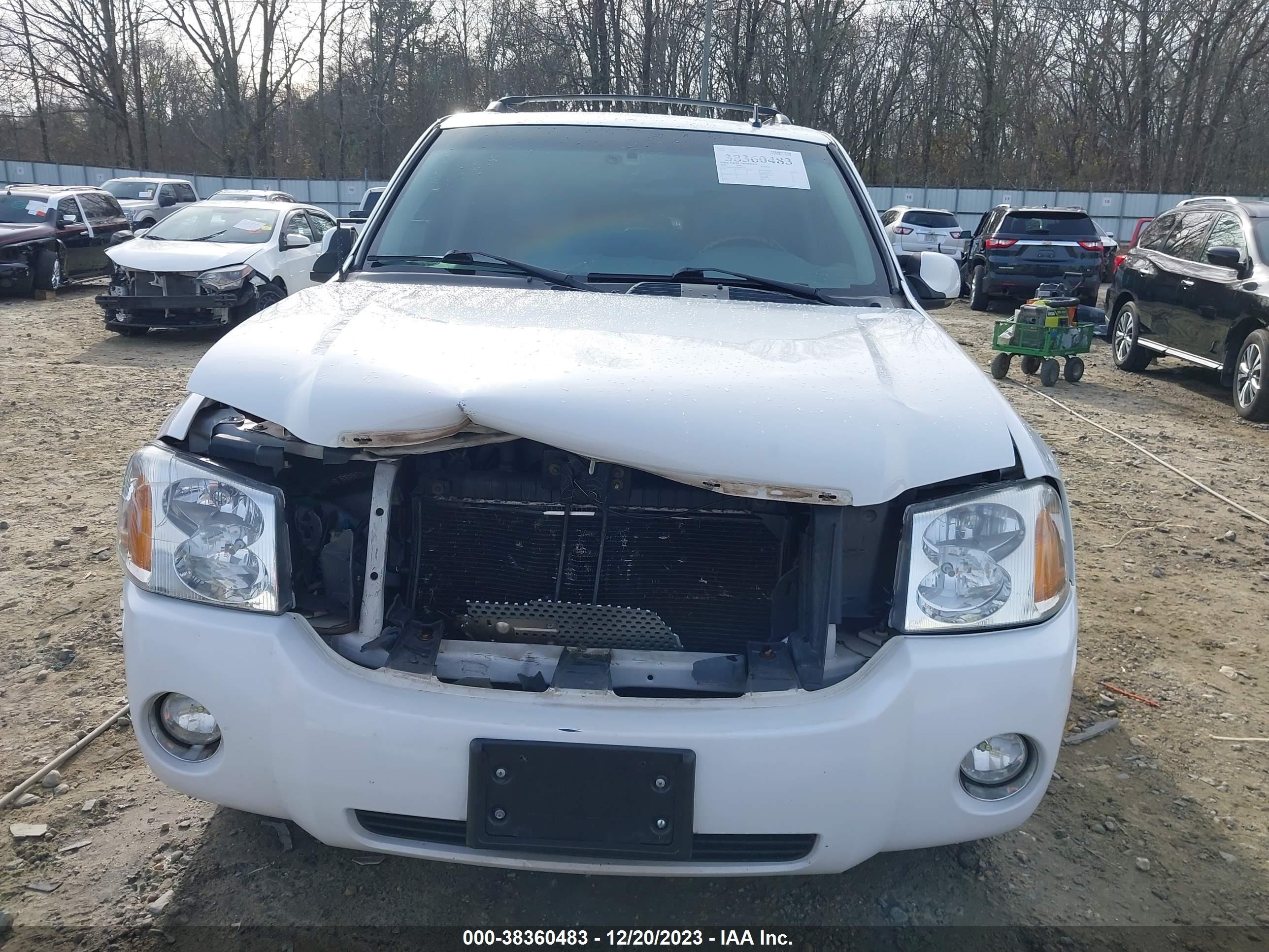 Photo 5 VIN: 1GKES63M862103718 - GMC ENVOY 