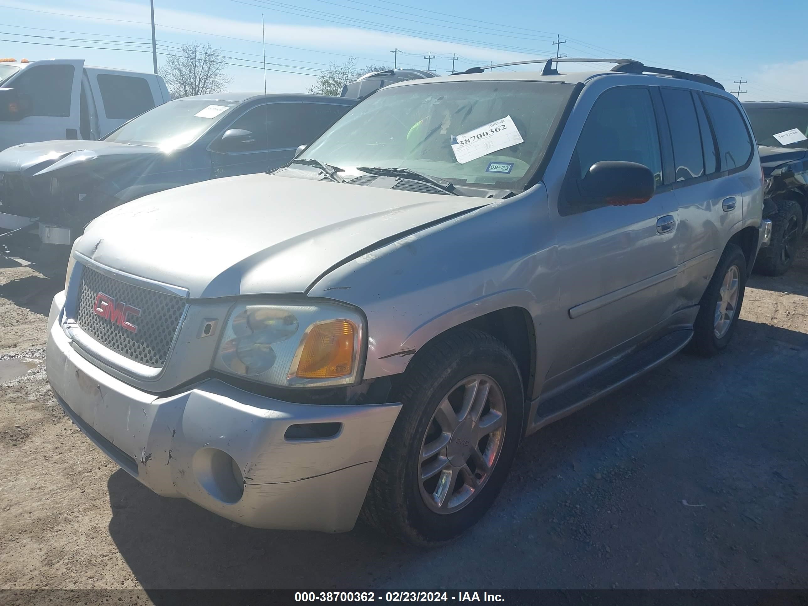 Photo 1 VIN: 1GKES63M862312540 - GMC ENVOY 