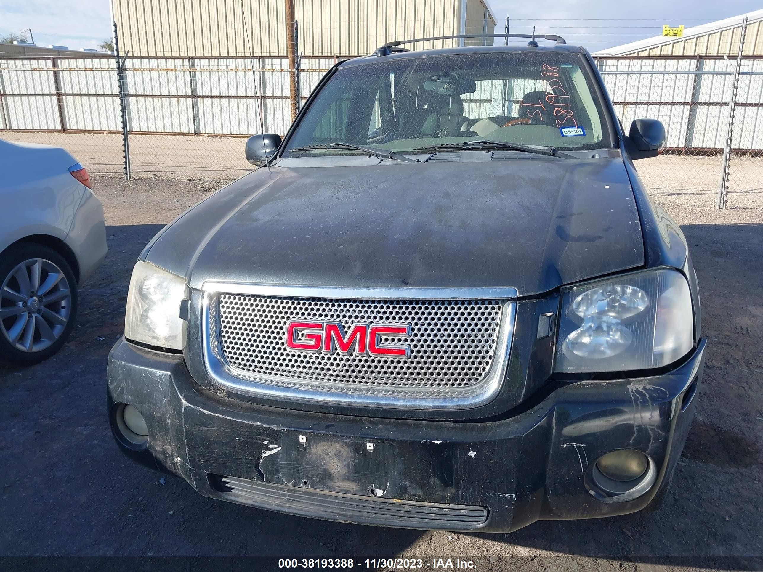 Photo 11 VIN: 1GKES63M952360515 - GMC ENVOY 