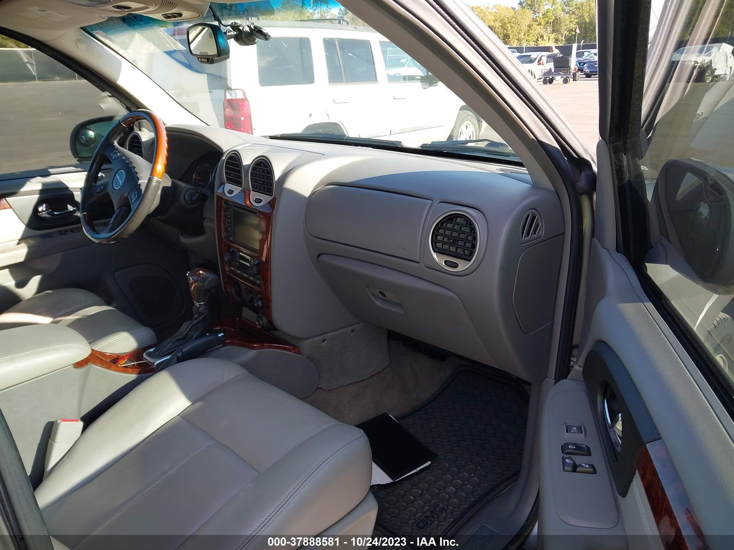 Photo 4 VIN: 1GKES63MX62277158 - GMC ENVOY 